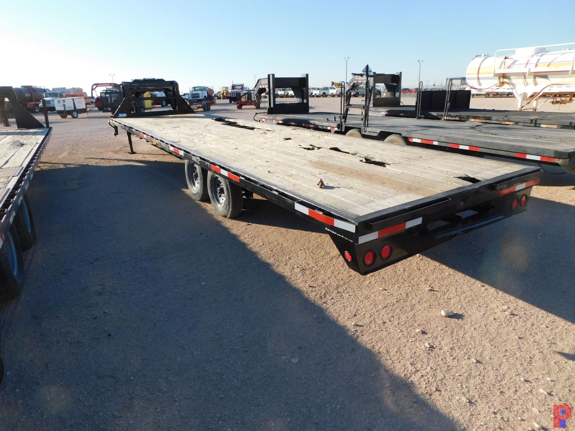 2014 PJ TRAILERS SGL WHEEL T/A FLATBED GN TRAILER - Image 4 of 5