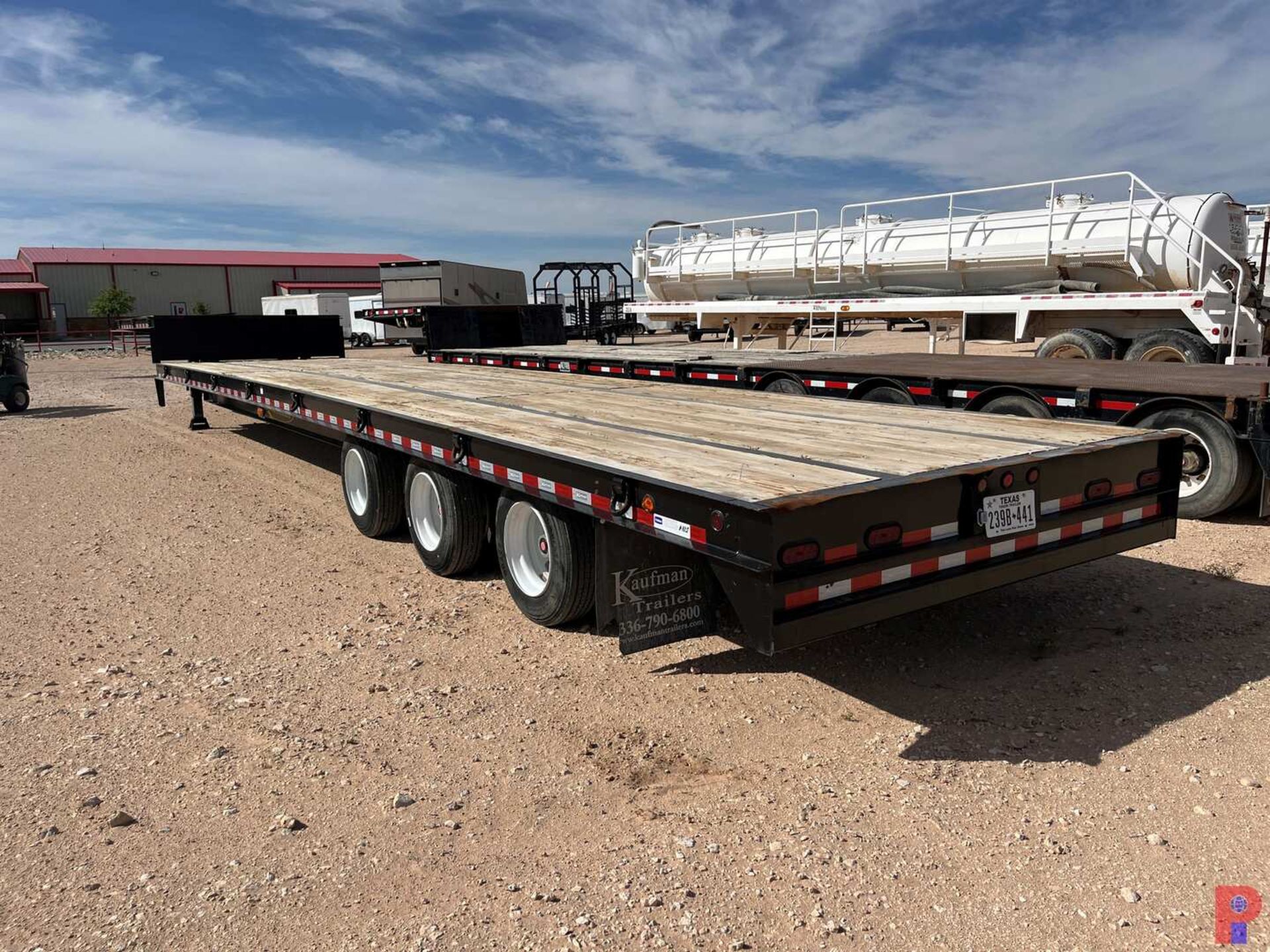 2023 KAUFMAN 53’ 3-AXLE STEP DECK TRAILER - Image 4 of 7