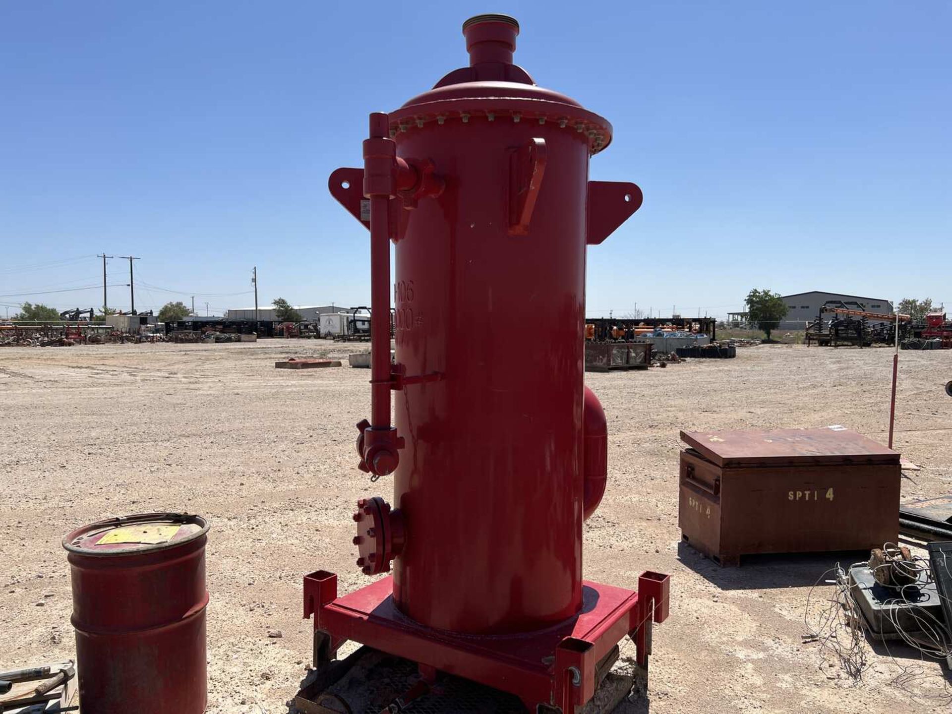 130 BBL THREE COMPARTMENT OPEN TOP MIXING TANK W/VERTICAL GAS BUSTER - Image 14 of 16