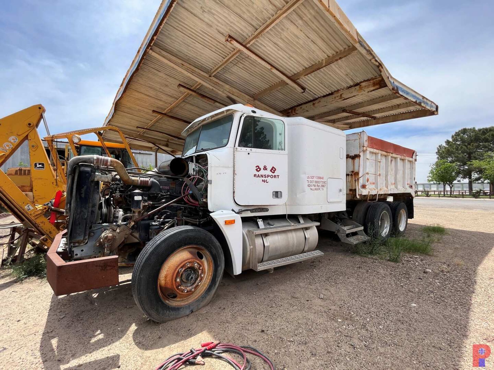 1995 FREIGHTLINER T/A DUMP TRUCK