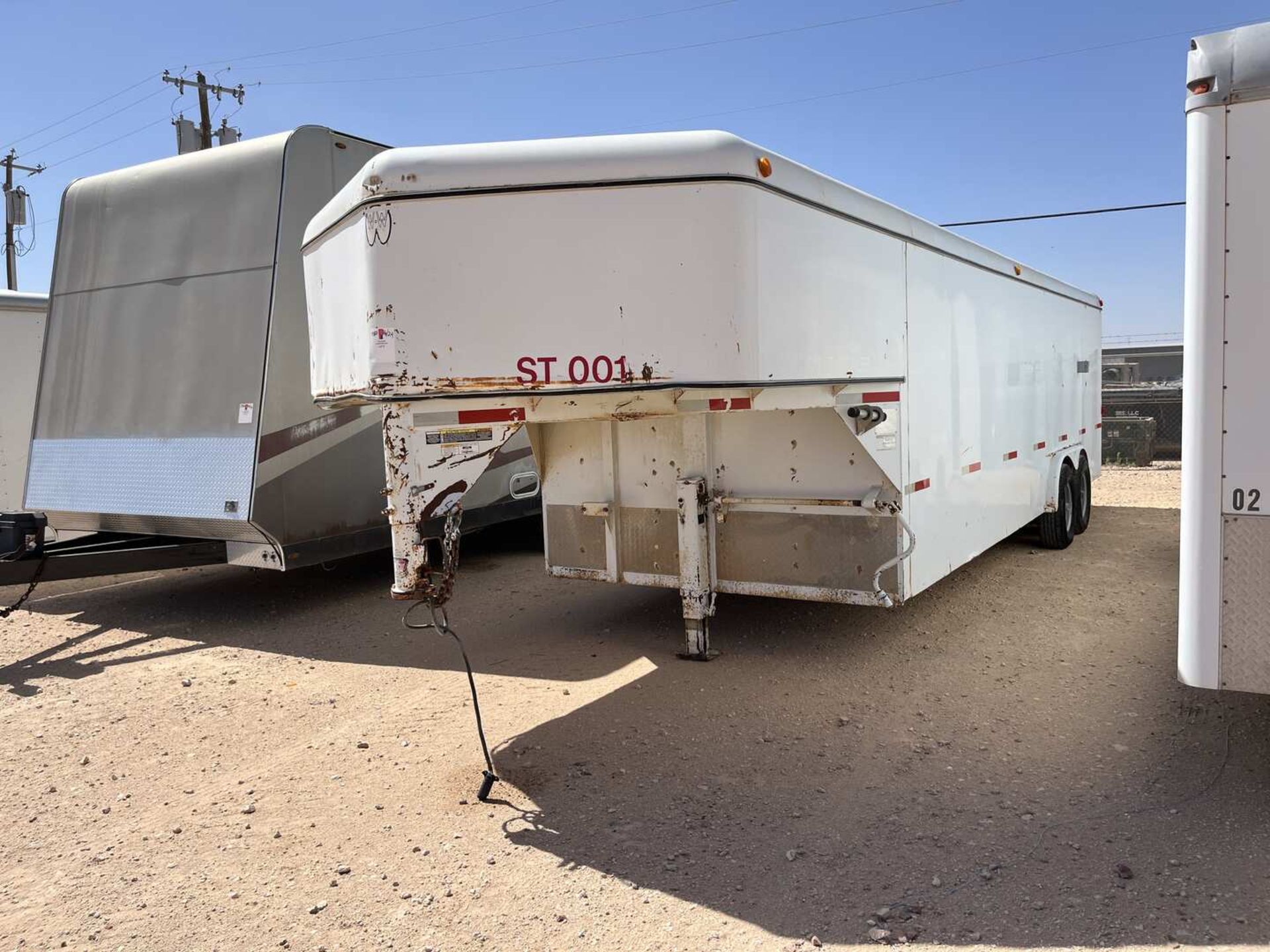 2012 WW TRAILER MFG 24’ X 8’ T/A GOOSENECK ENCLOSED CARGO TRAILER