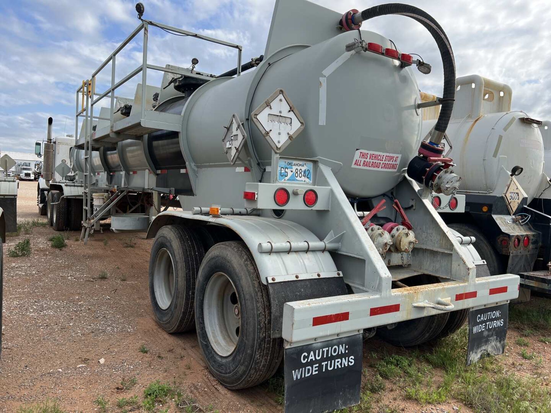 2012 WORLEY WELDING WORKS T/A ACID TRANSPORT TRAILER - Image 4 of 17