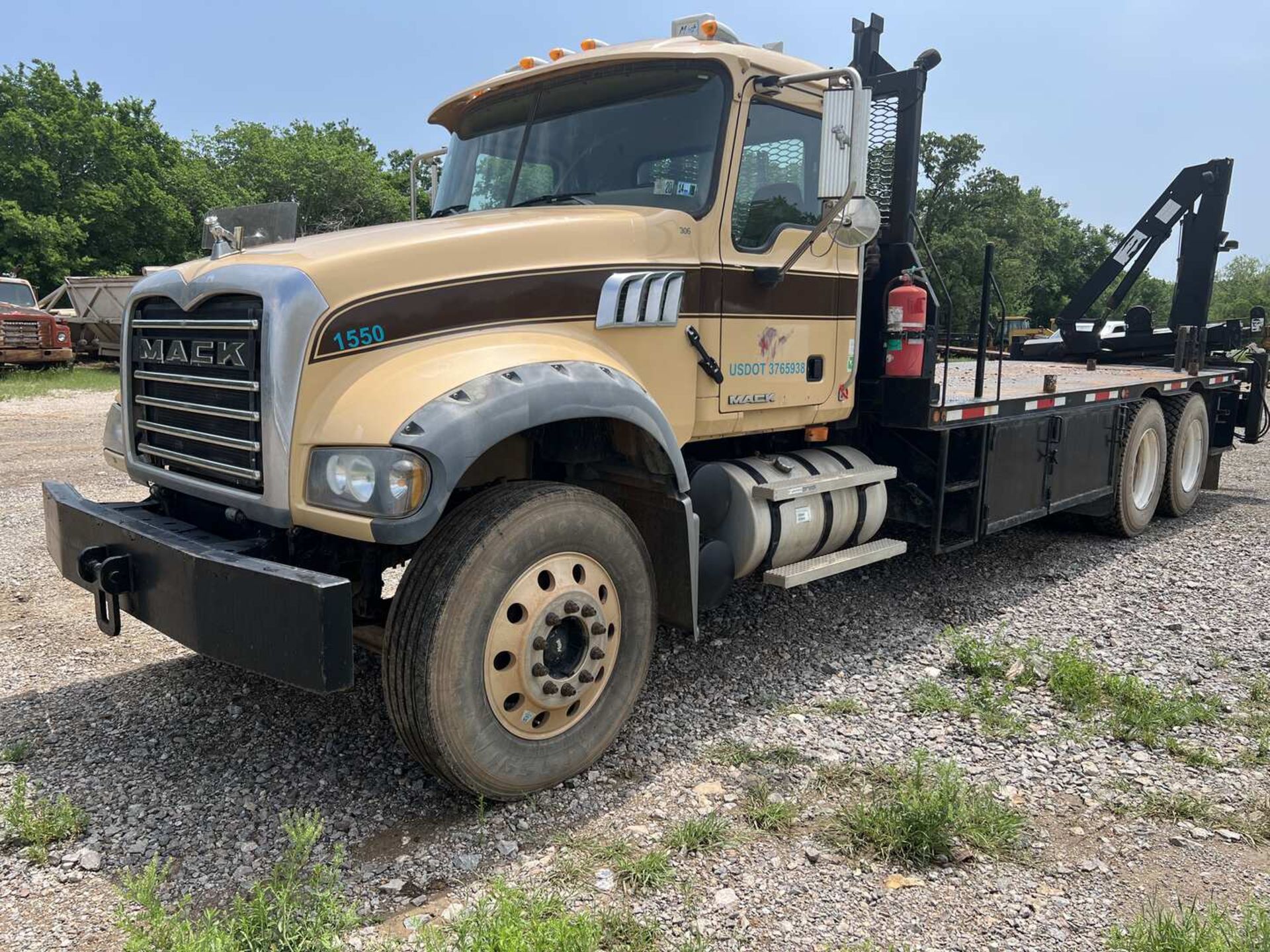 2007 MACK CTP713 FLATBED KNUCKLEBOOM CRANE TRUCK