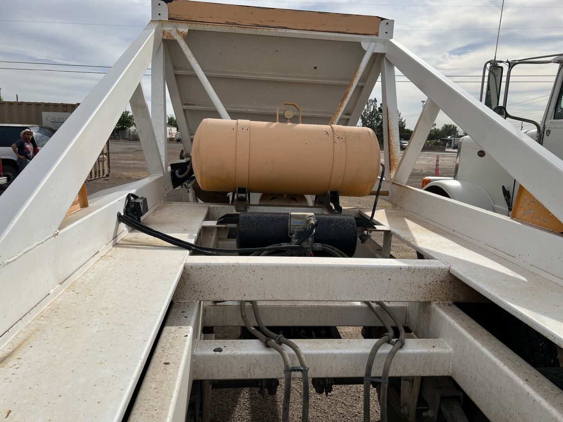 2019 PUMA 23.5 CU YD BELLY DUMP TRAILER - Image 5 of 13