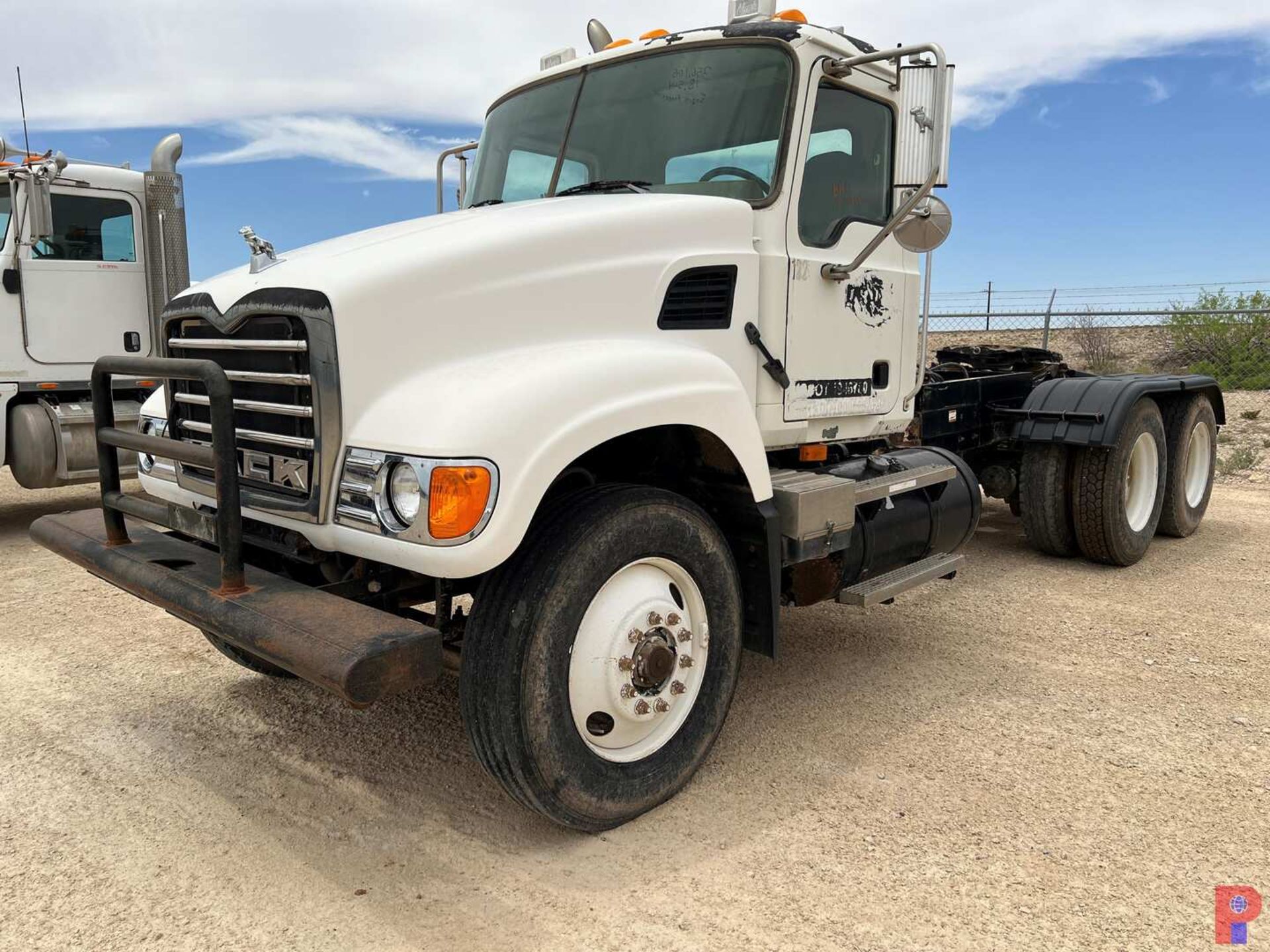 2009 PETERBILT T/A DAY CAB HAUL TRUCK