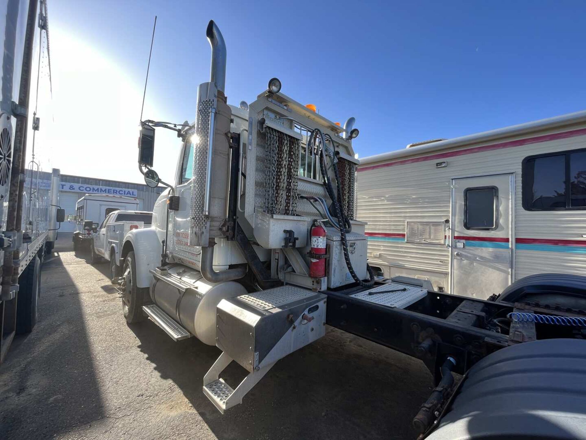 2007 INTERNATIONAL 9900I SFA 6X4 T/A DAYCAB HAUL TRUCK - Image 5 of 24