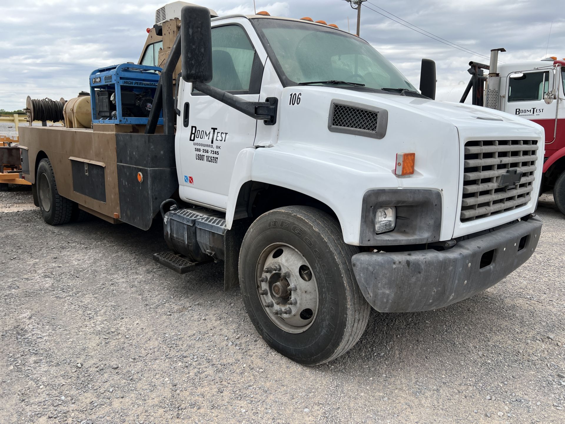 2008 CHEVROLET HYDRA TEST FLATBED TRUCK - Image 31 of 60