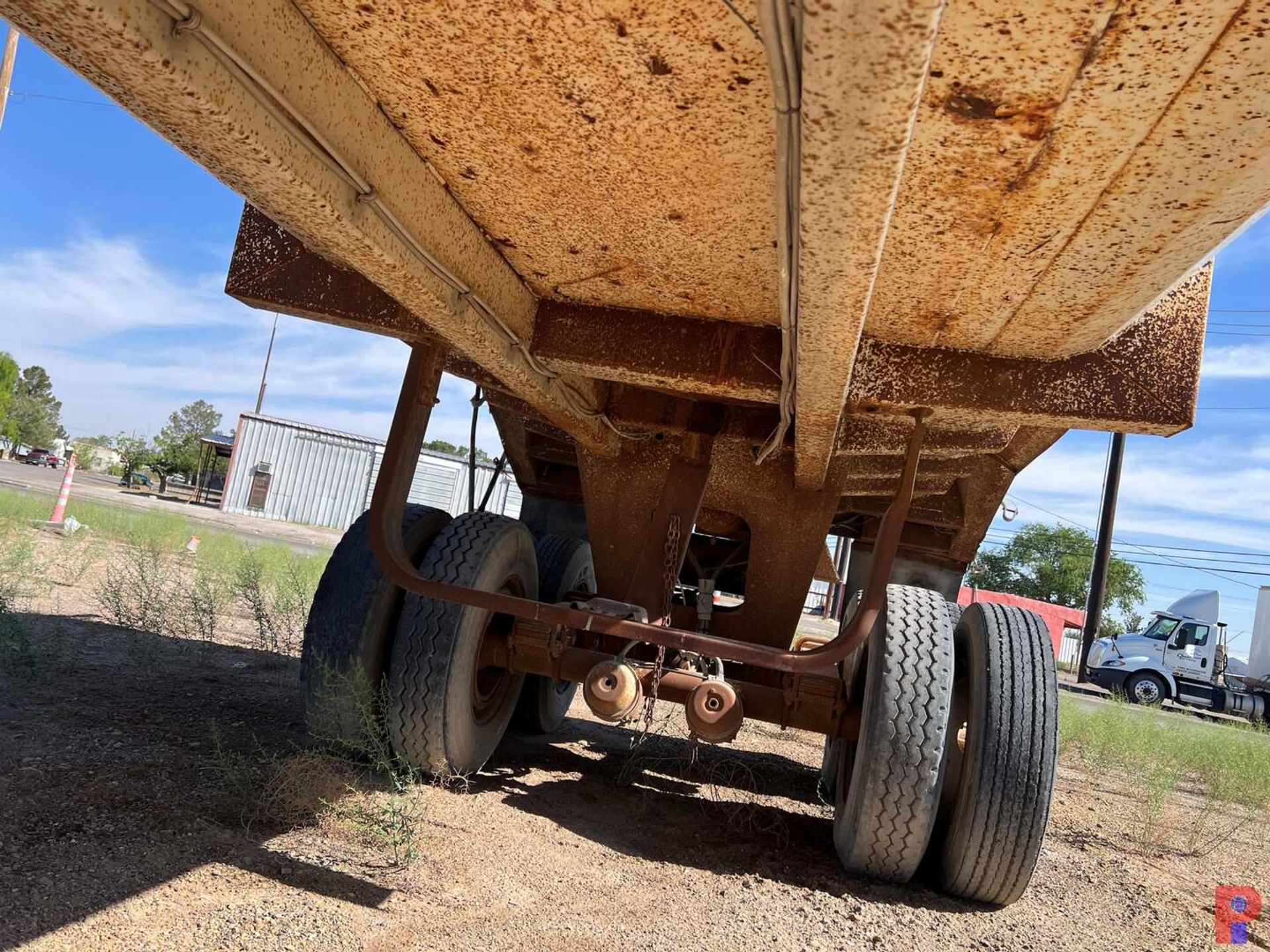 2006 LUFKIN ULD-38 38’ END DUMP TRAILER - Image 8 of 13