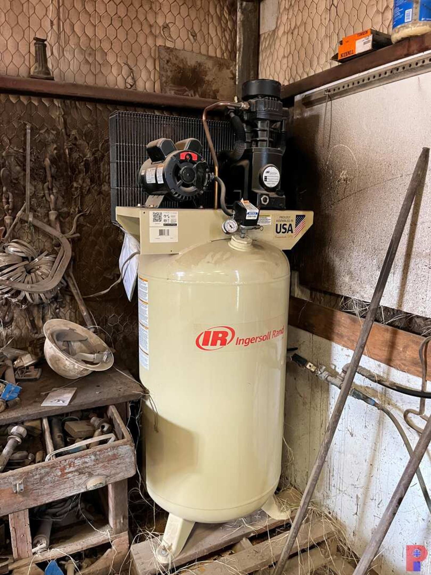 INGERSOLL RAND TS5 AIR COMPRESSOR