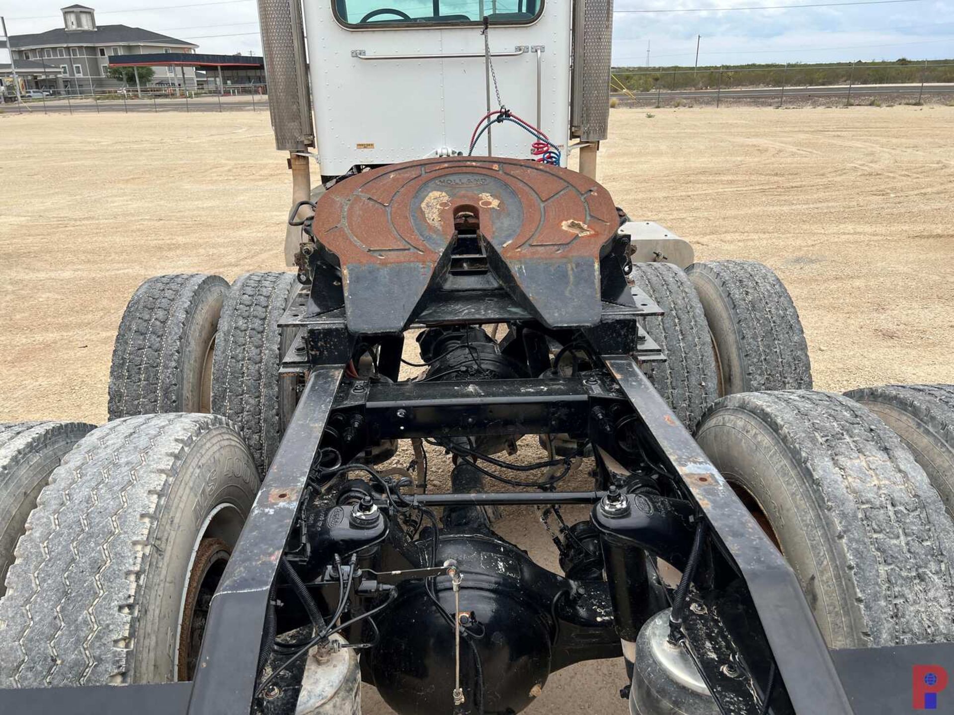 2009 PETERBILT T/A DAY CAB HAUL TRUCK - Image 15 of 20