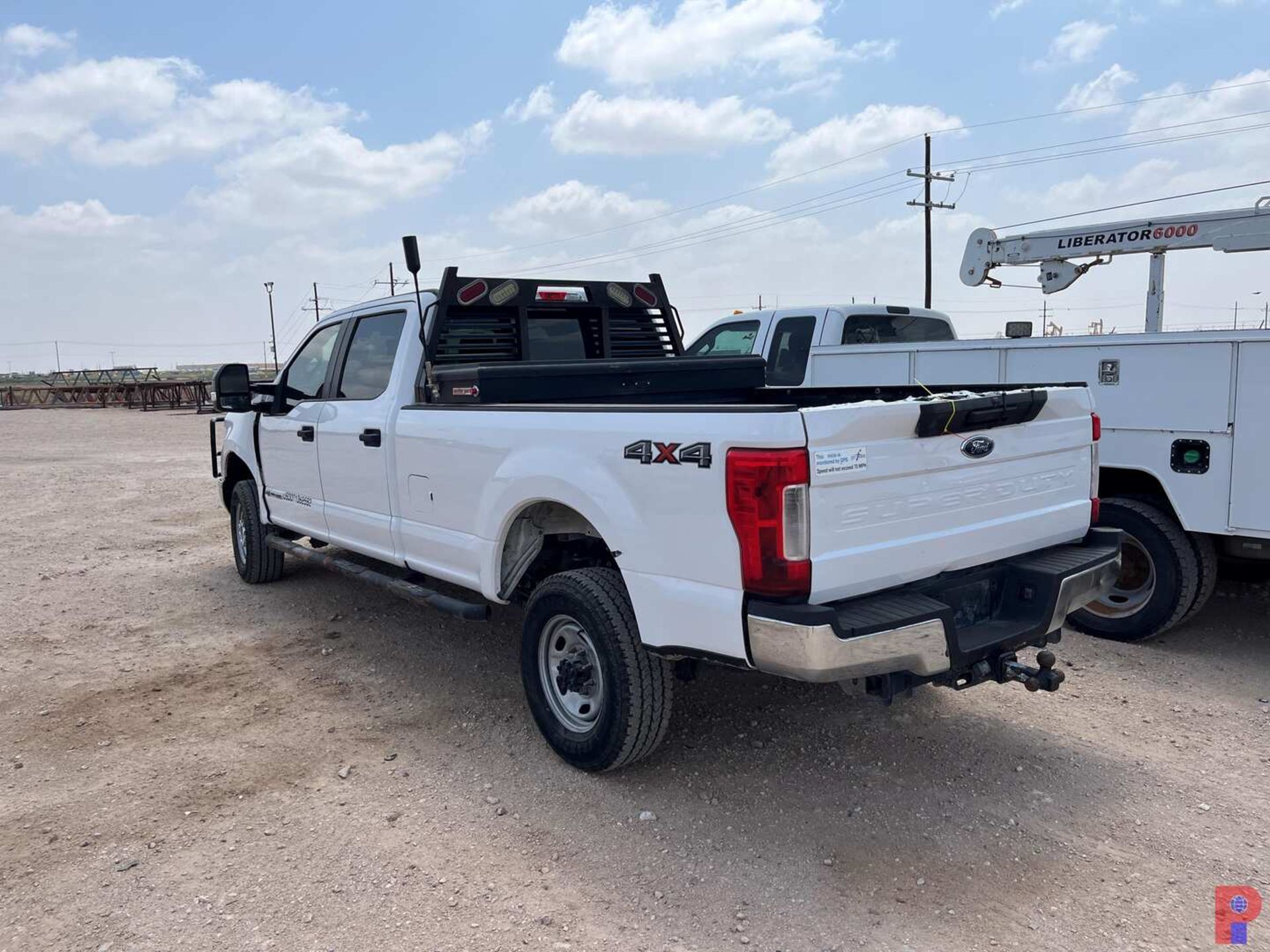 2018 FORD F-350 CREW CAB PICKUP TRUCK - Image 4 of 7