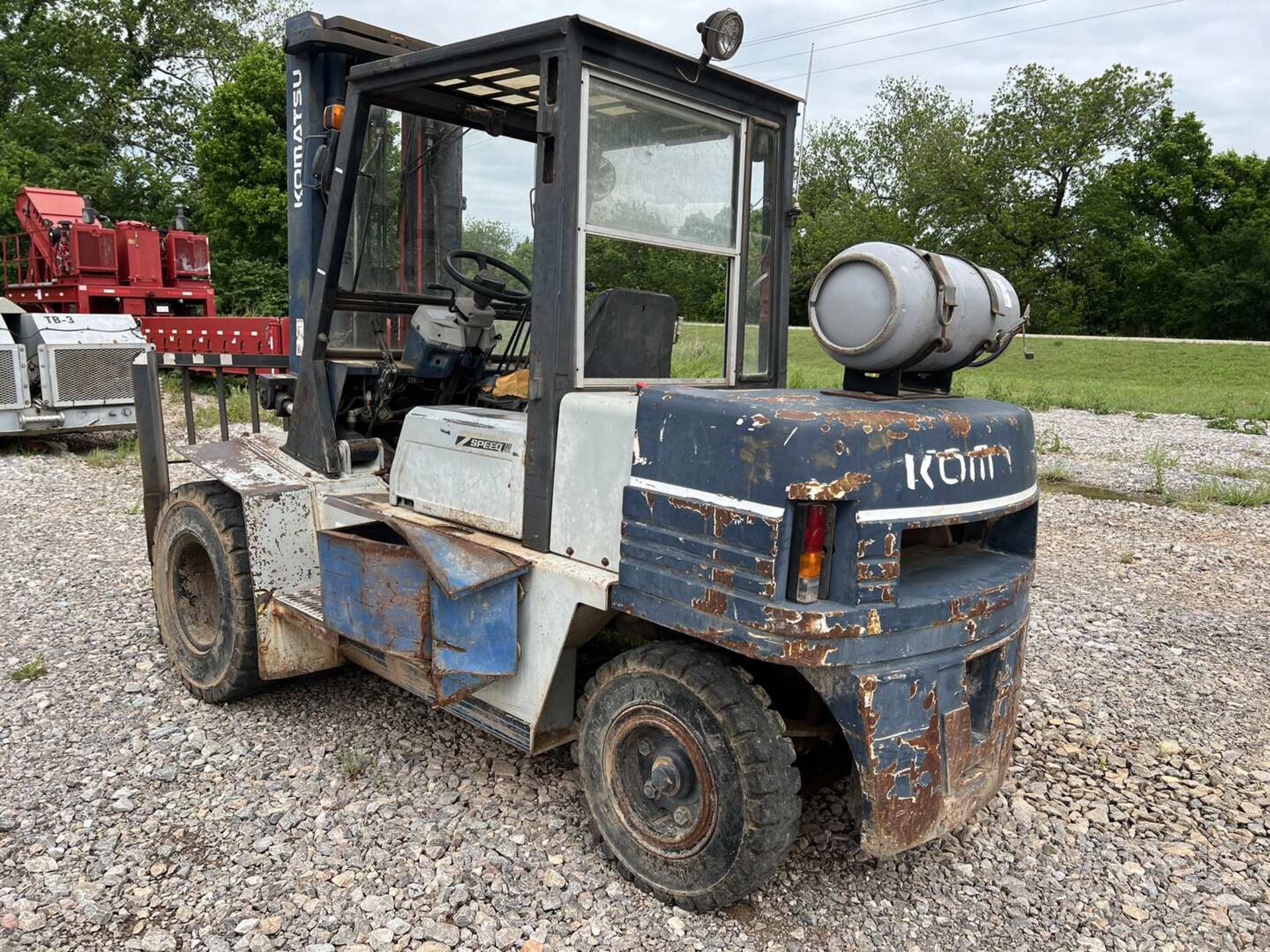 KOMATSU MODEL FG40T-6 LPG FORKLIFT - Image 4 of 21