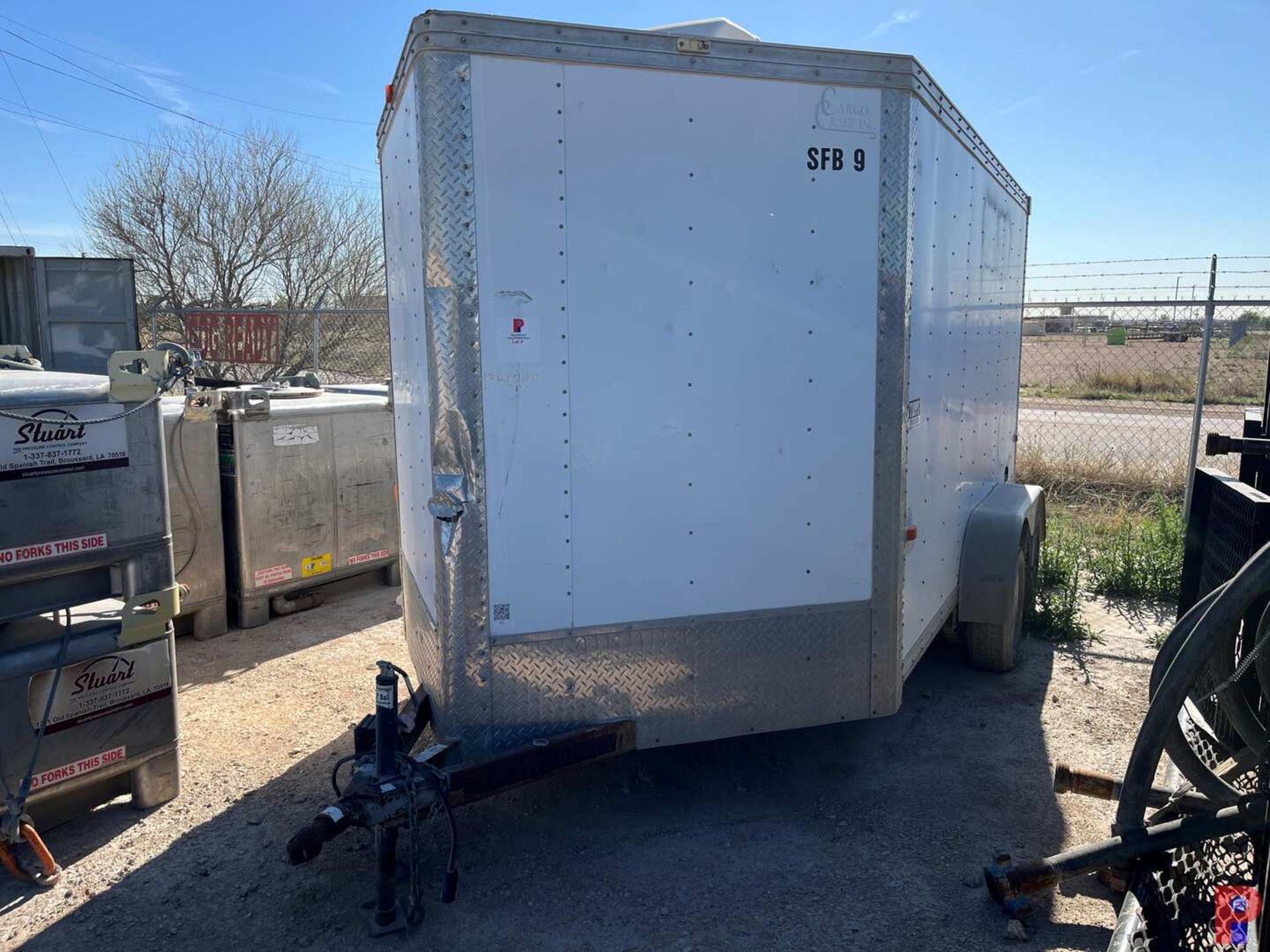 2011 CARGO CRAFT 16’ X 7’ V-NOSE PORTABLE OFFICE TRAILER