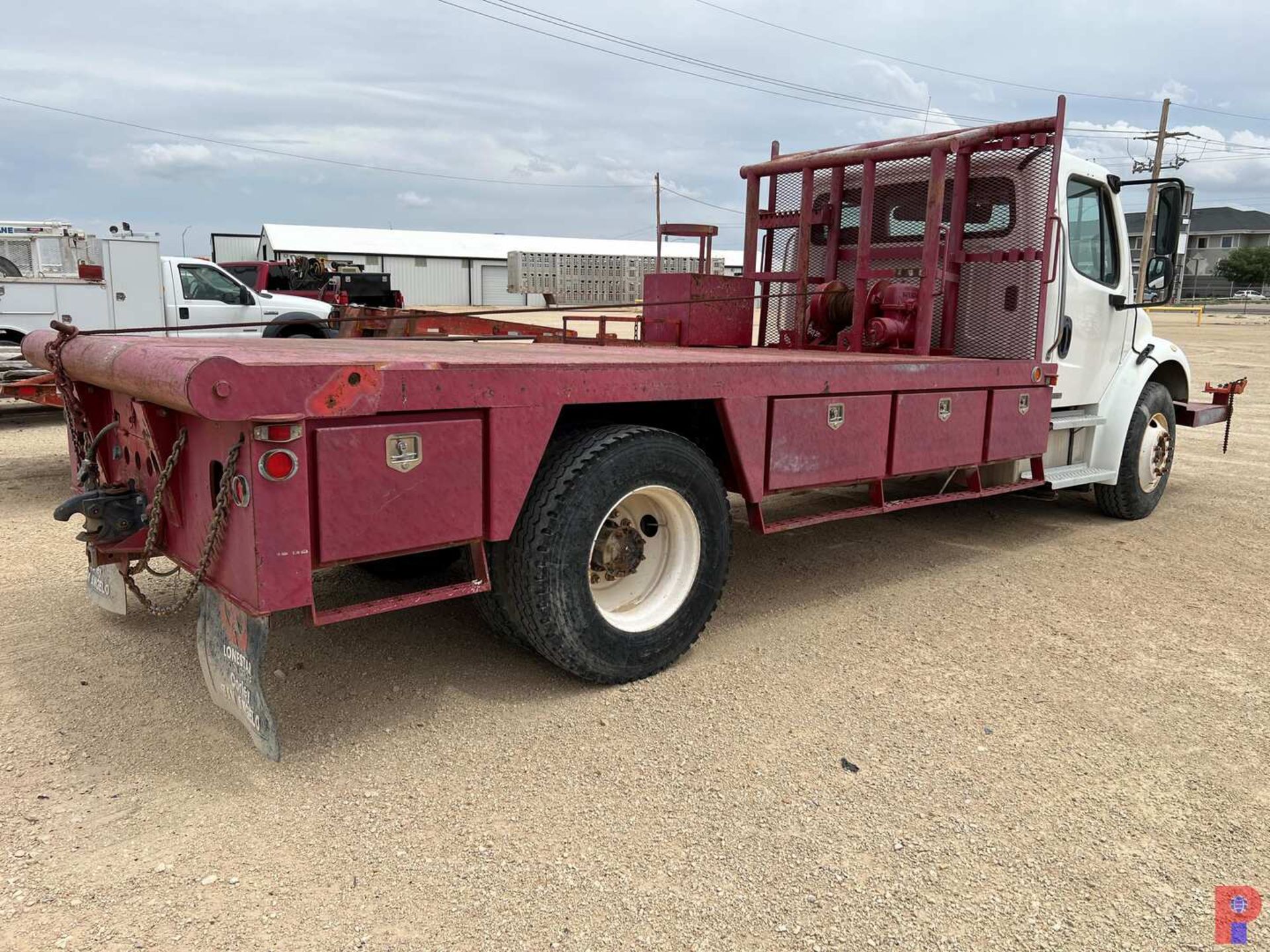 2004 FREIGHTLINER M2106 15’ FLATBED ROUSTABOUT TRUCK - Image 3 of 33