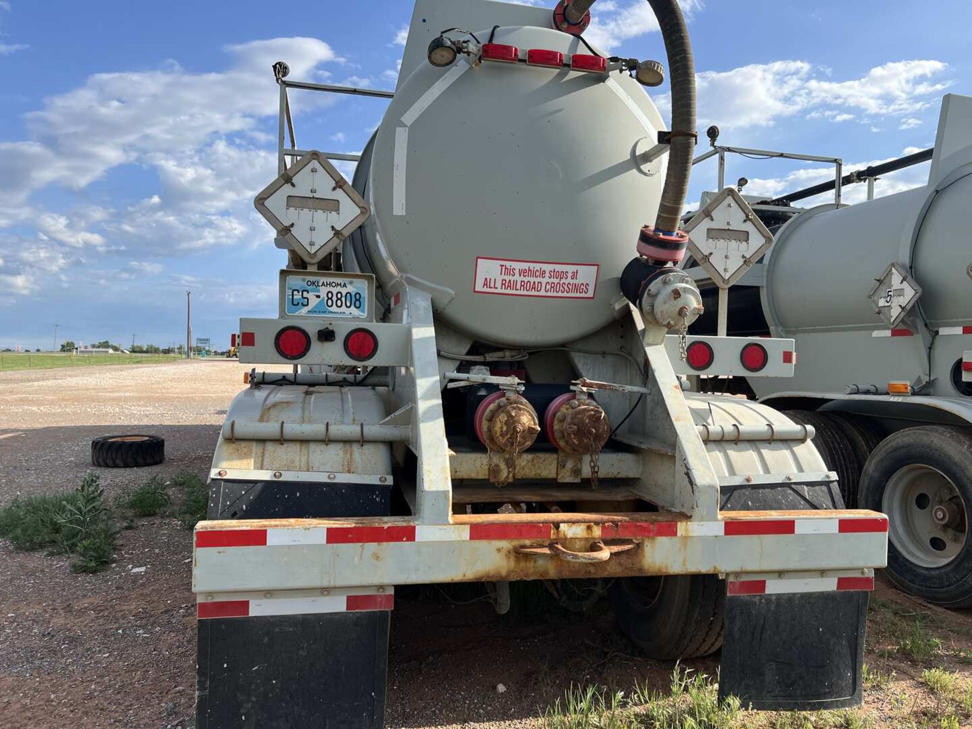 2011 WORLEY WELDING WORKS T/A ACID TRANSPORT TRAILER - Image 5 of 16