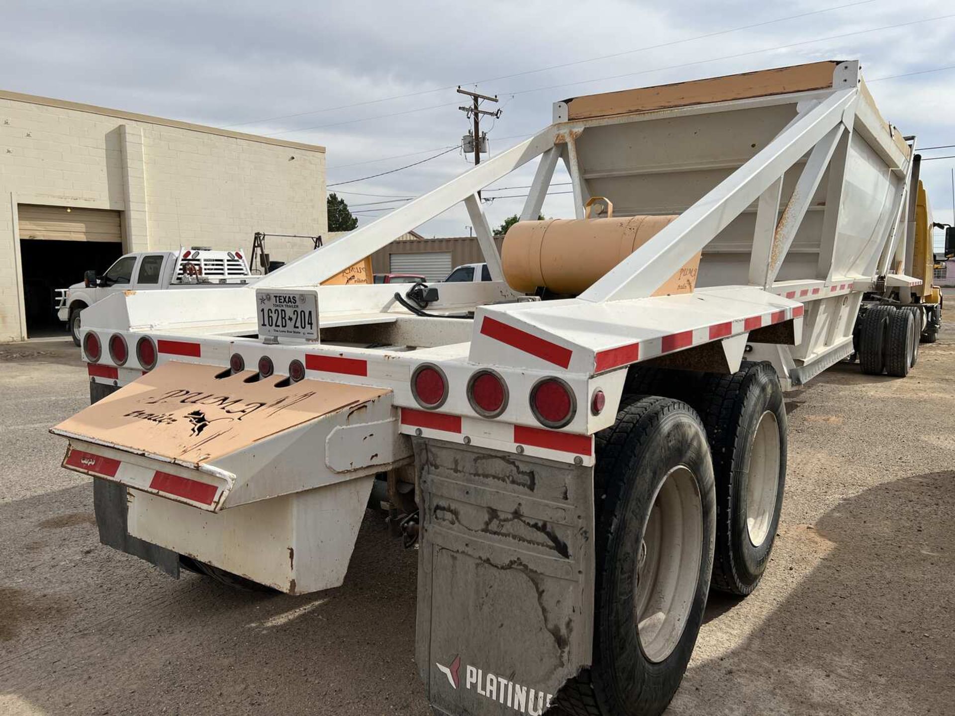 2019 PUMA 23.5 CU YD BELLY DUMP TRAILER - Image 3 of 13