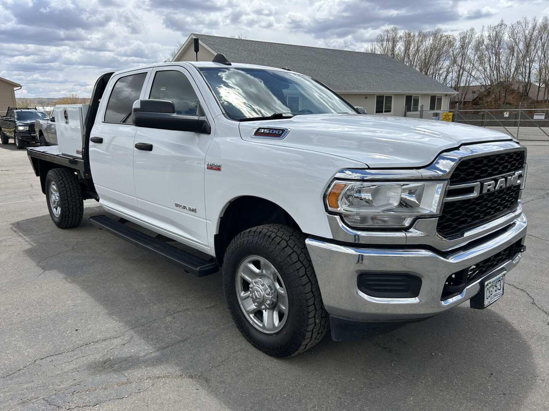 2022 RAM 3500 HEAVY DUTY CREW CAB 4X4 - Image 18 of 19