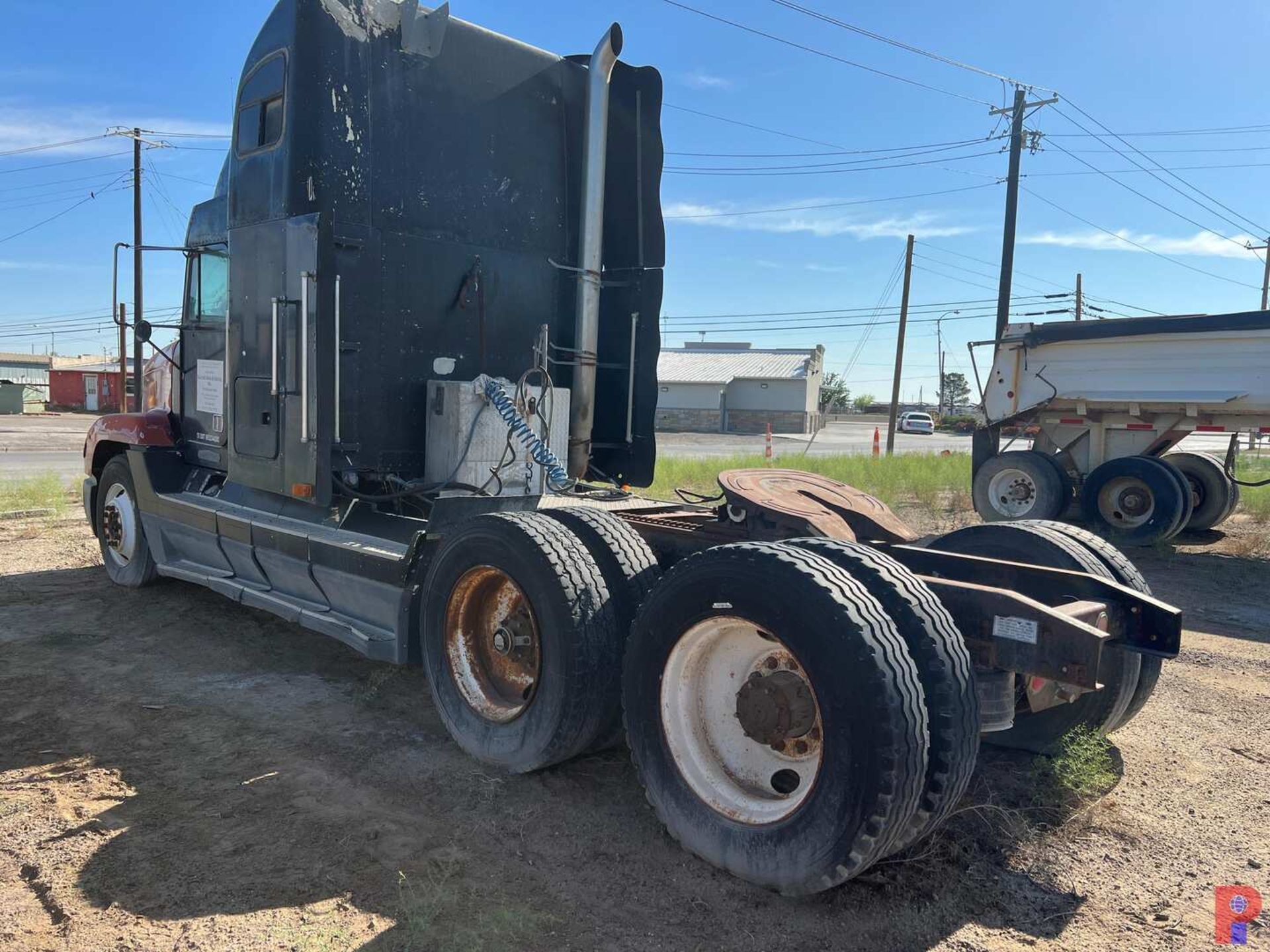 1996 FREIGHTLINER FLD120 - Image 4 of 17