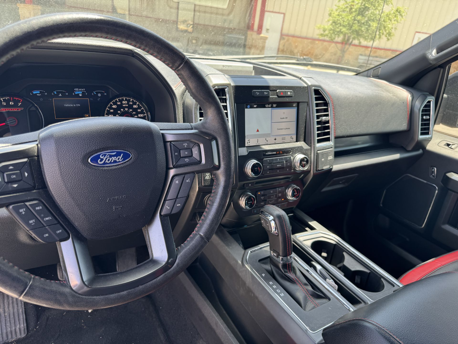 2017 FORD CREW CAB LARIAT 4X4 - Image 22 of 28