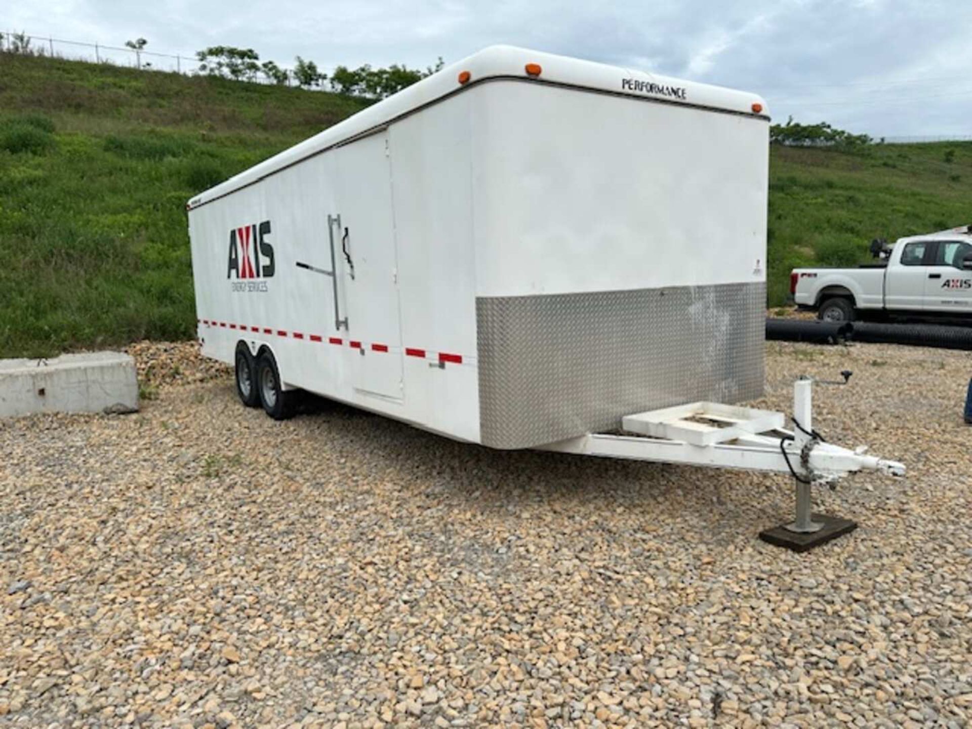 2019 PERFORMANCE TRAILERS BY PARKER 8'6"W X 25'L