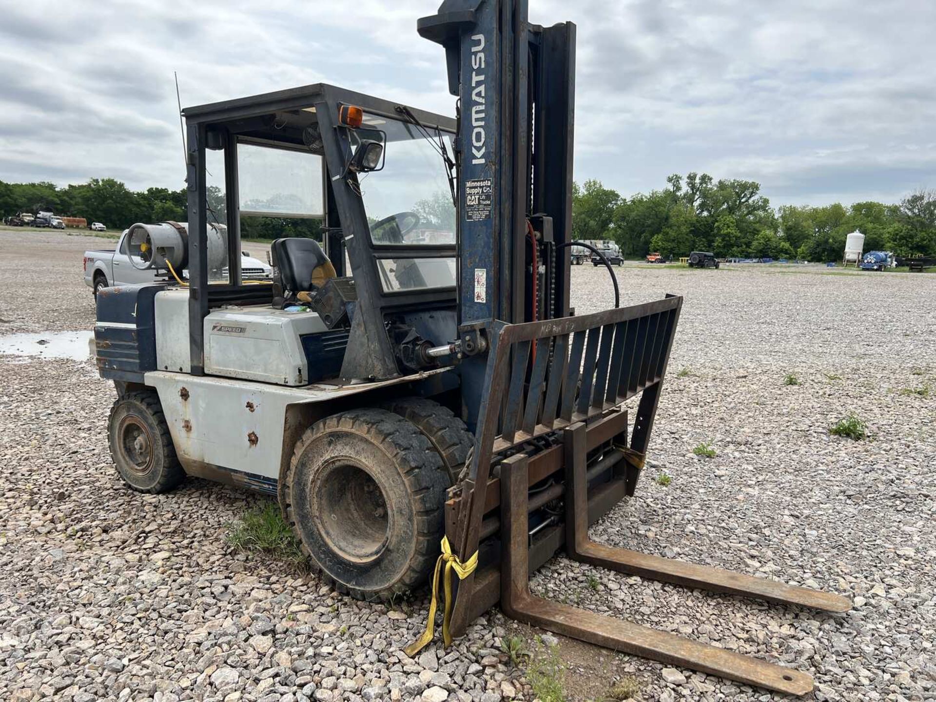 KOMATSU MODEL FG40T-6 LPG FORKLIFT - Image 2 of 21