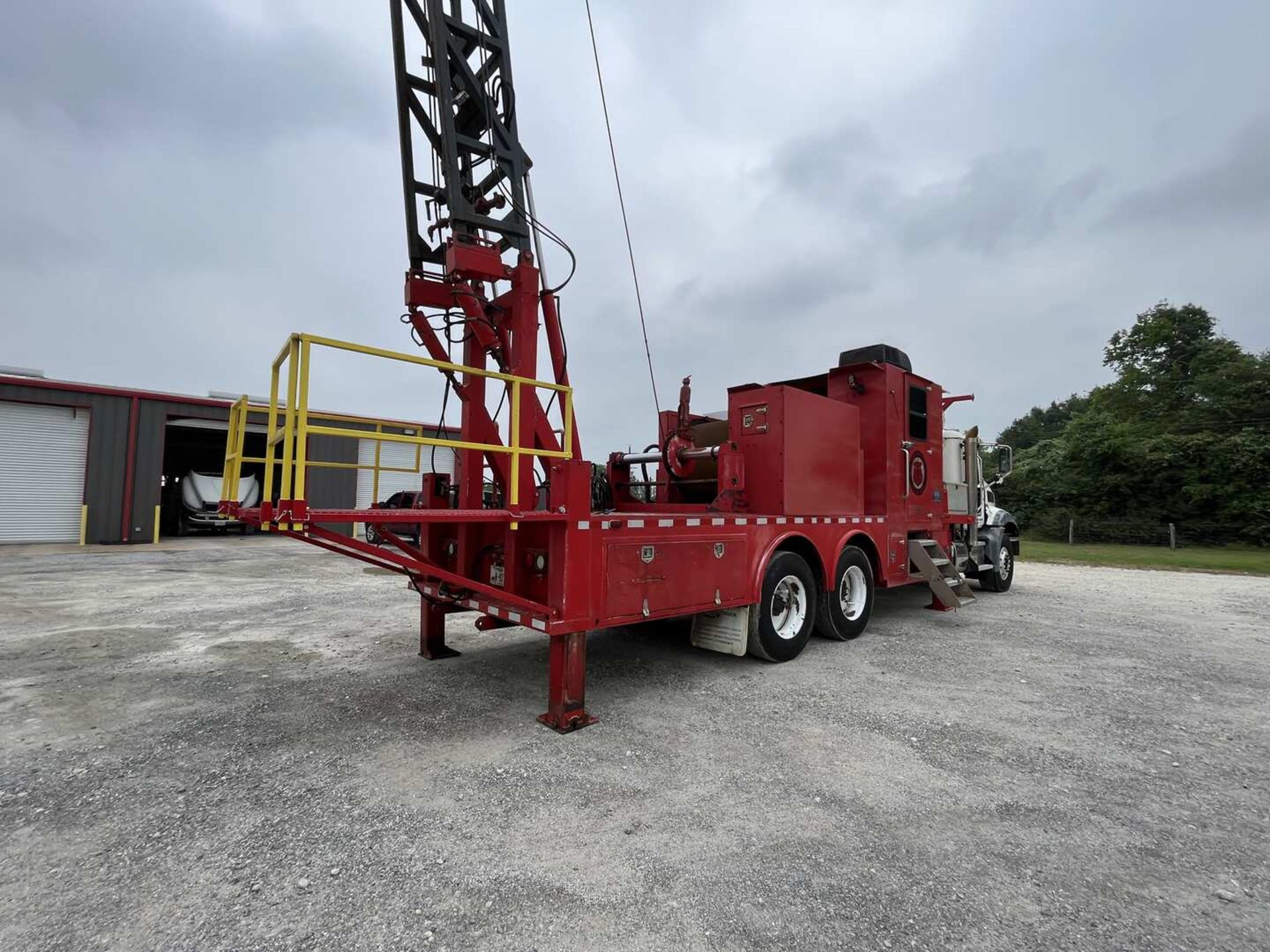 2013 HSI HYDRAULIC SWAB RIG MTD. ON 2012 MACK GU813 - Image 57 of 91