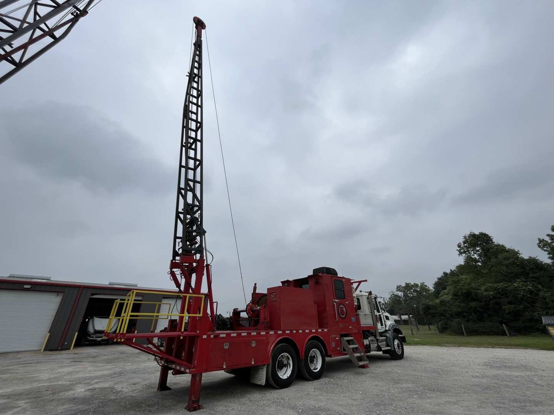 2013 HSI HYDRAULIC SWAB RIG MTD. ON 2012 MACK GU813 - Image 58 of 91