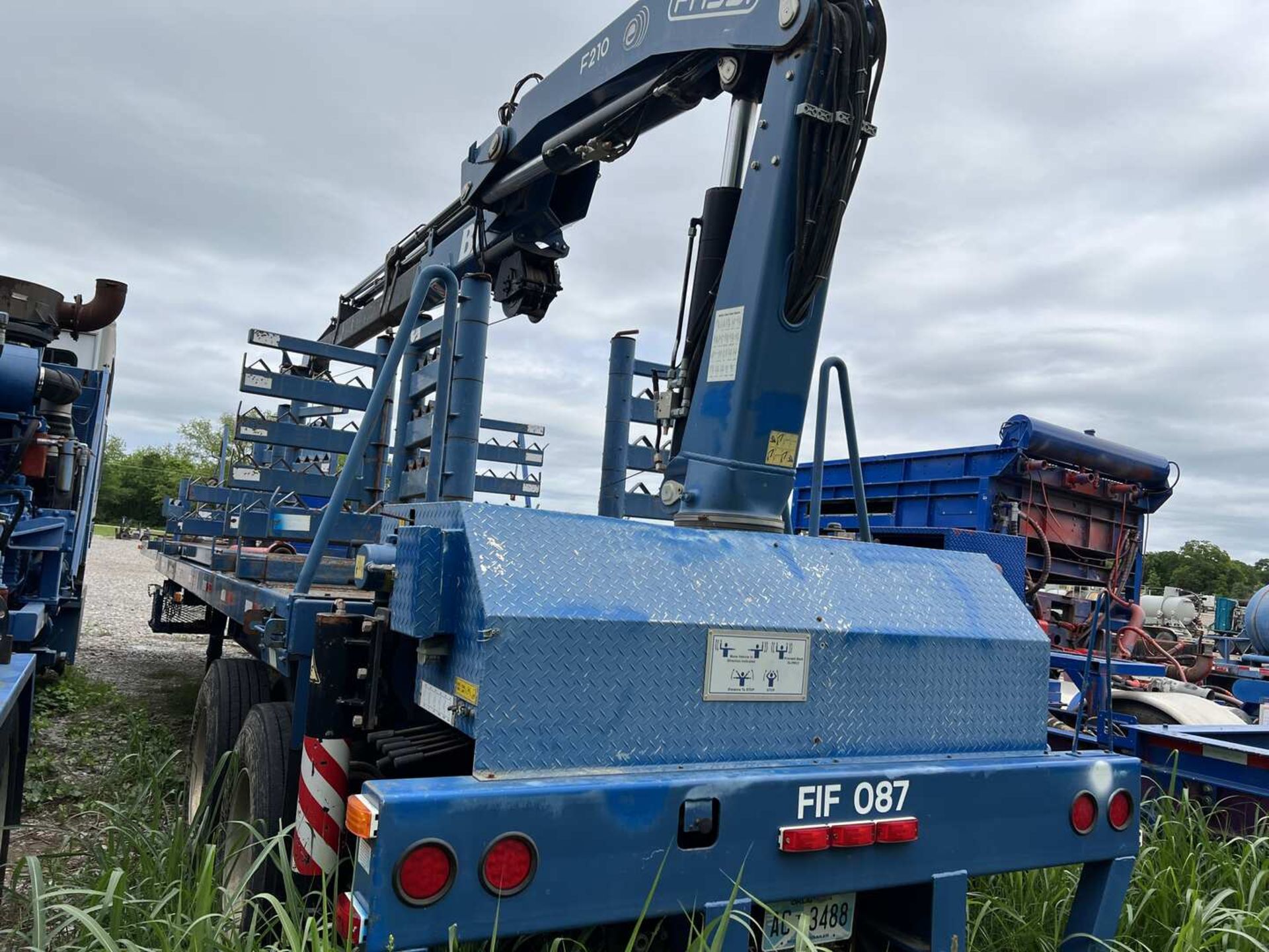 2012 PRATT FLATBED CRANE TRAILER - Image 8 of 30