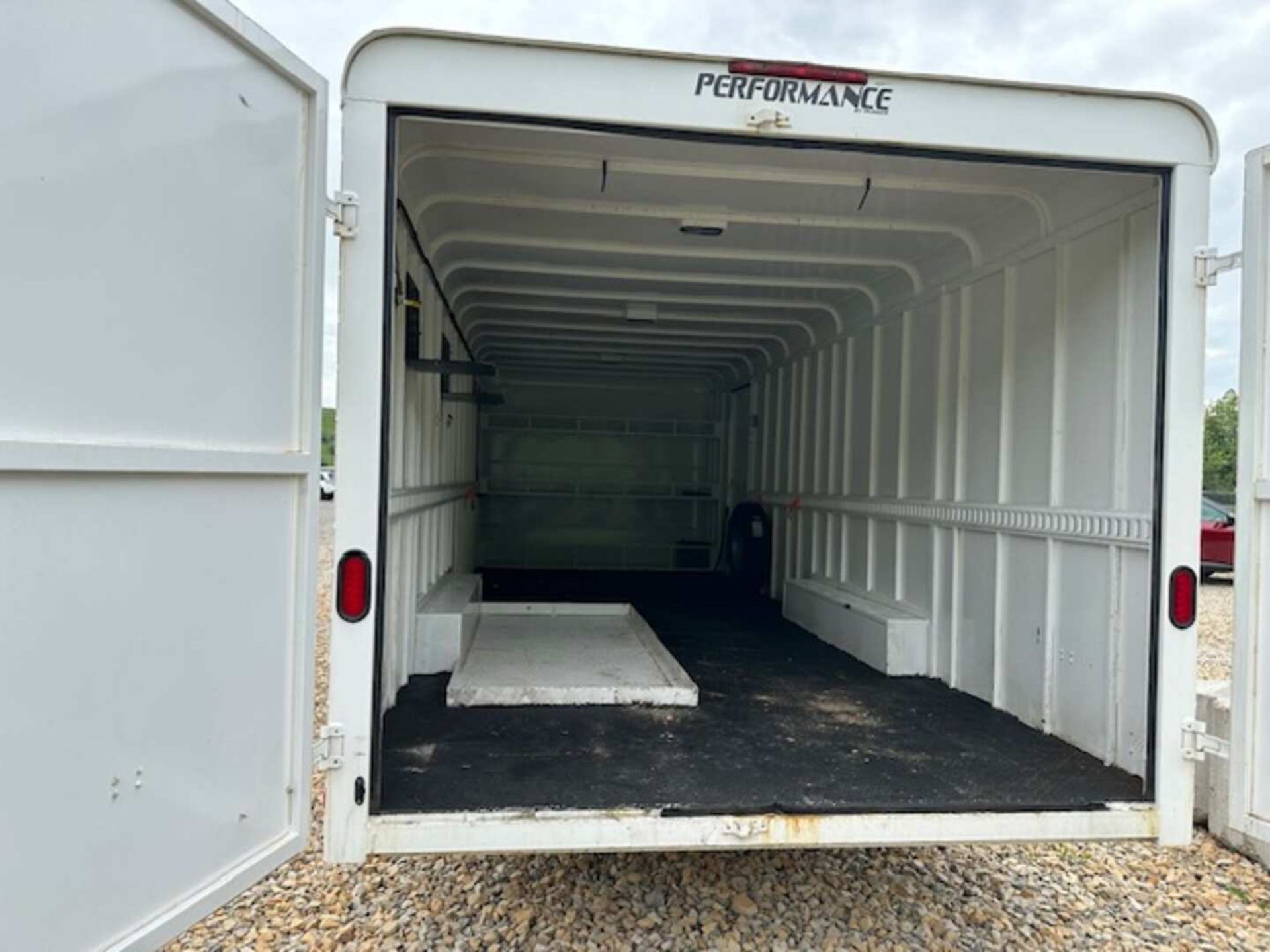 2019 PERFORMANCE TRAILERS BY PARKER 8'6"W X 25'L - Image 4 of 4