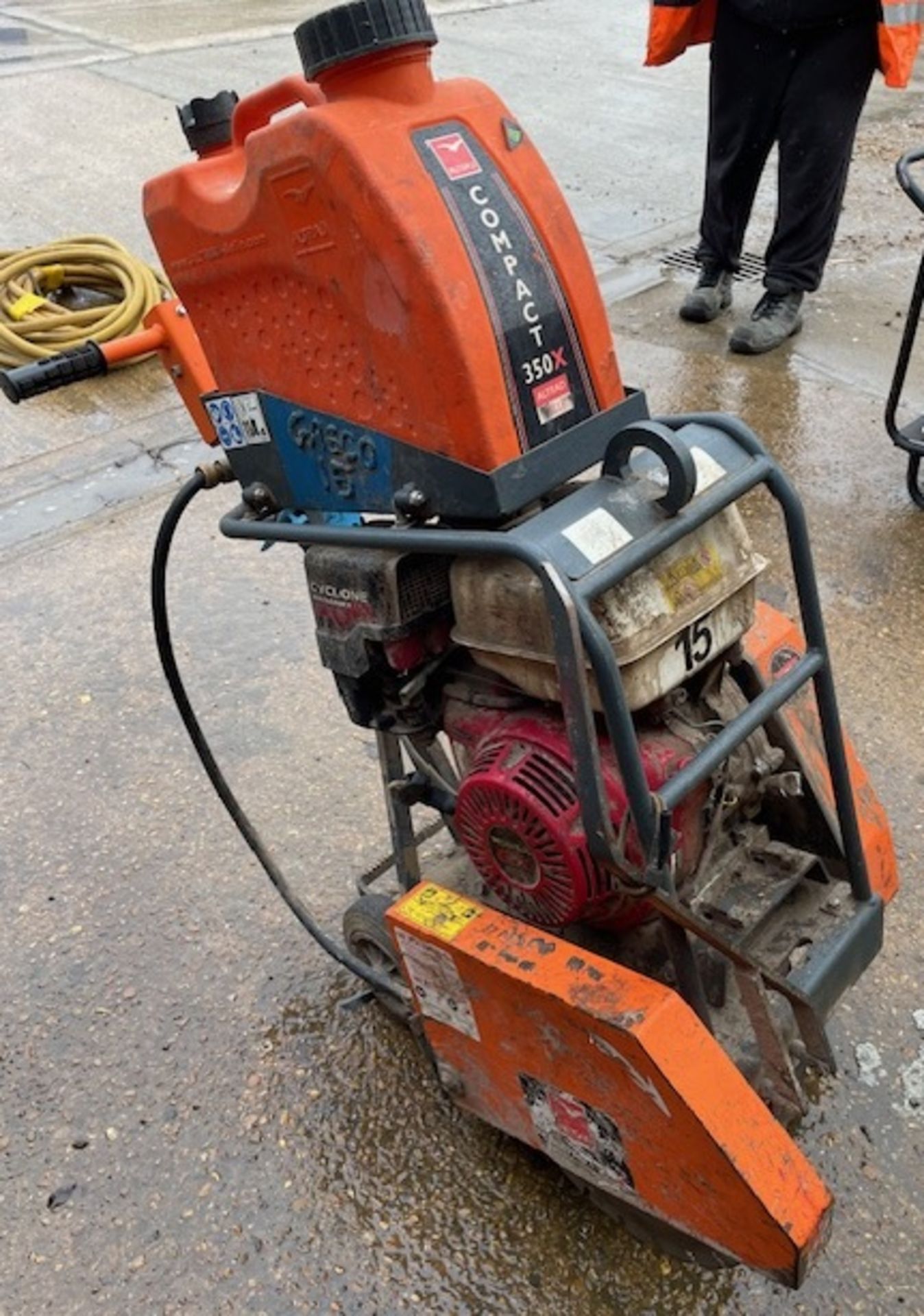 Altrad Belle Compact 350X Model GSXA01 Concrete Saw (2019) with Honda Petrol Engine (Location: - Image 4 of 4