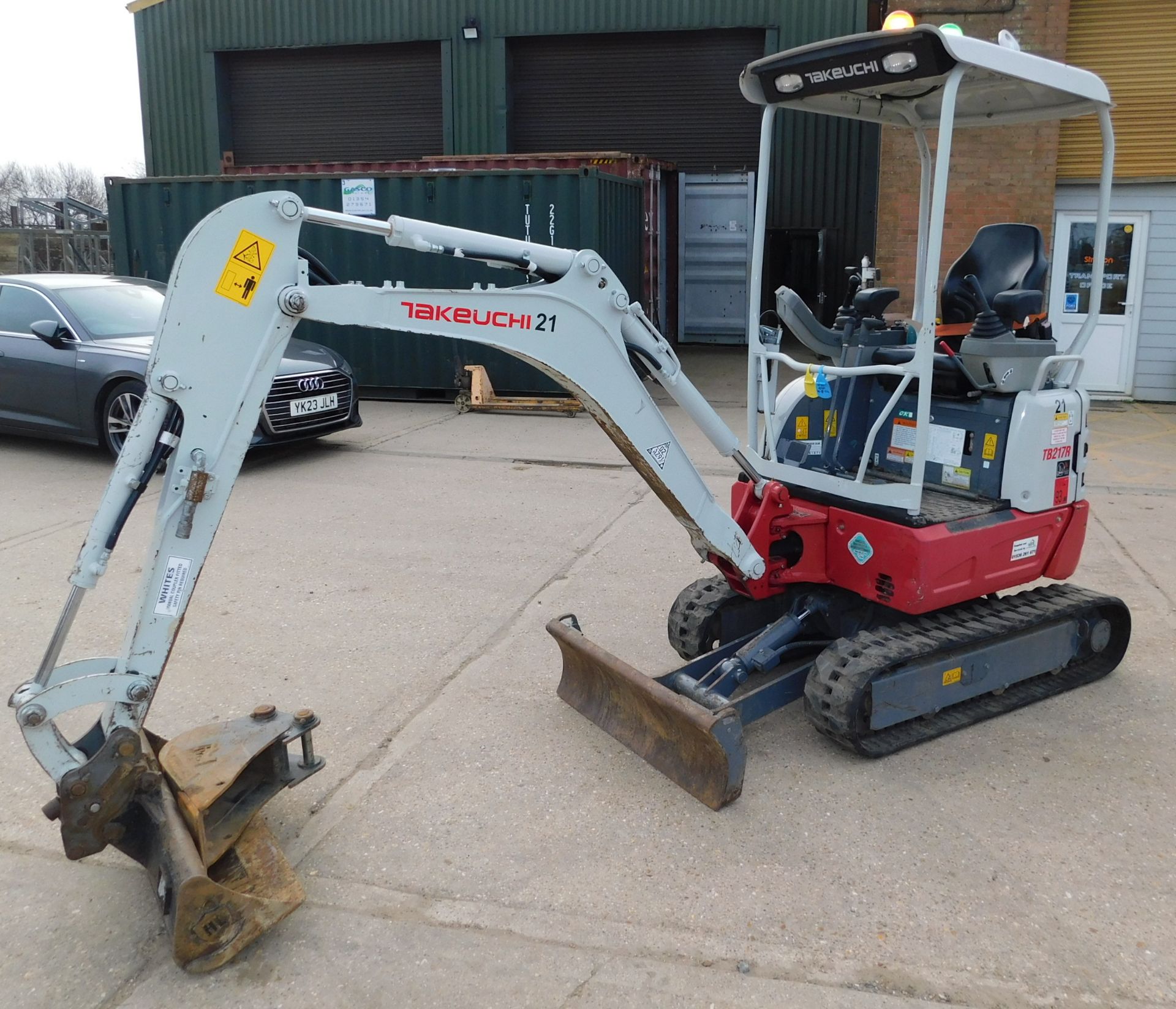 Takeuchi TB217R Mini-Excavator (2021), Check Valves, Manual Quick Hitch, Blade, Hydraulic