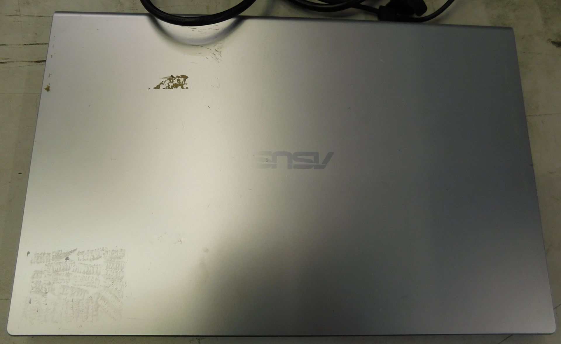 Asus X515J Laptop (No HDD) (Location: Stockport. Please Refer to General Notes) - Image 3 of 4