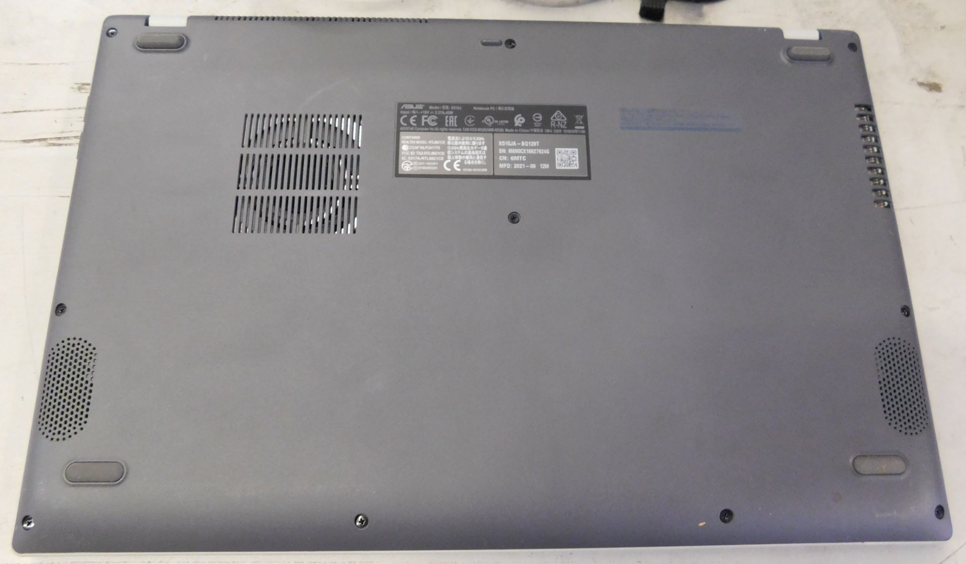 Asus X515J Laptop (No HDD) (Location: Stockport. Please Refer to General Notes) - Image 4 of 4