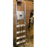 2 Coat Hanger Stands & Aluminium Step Ladders (Location: Stockport. Please Refer to General Notes)