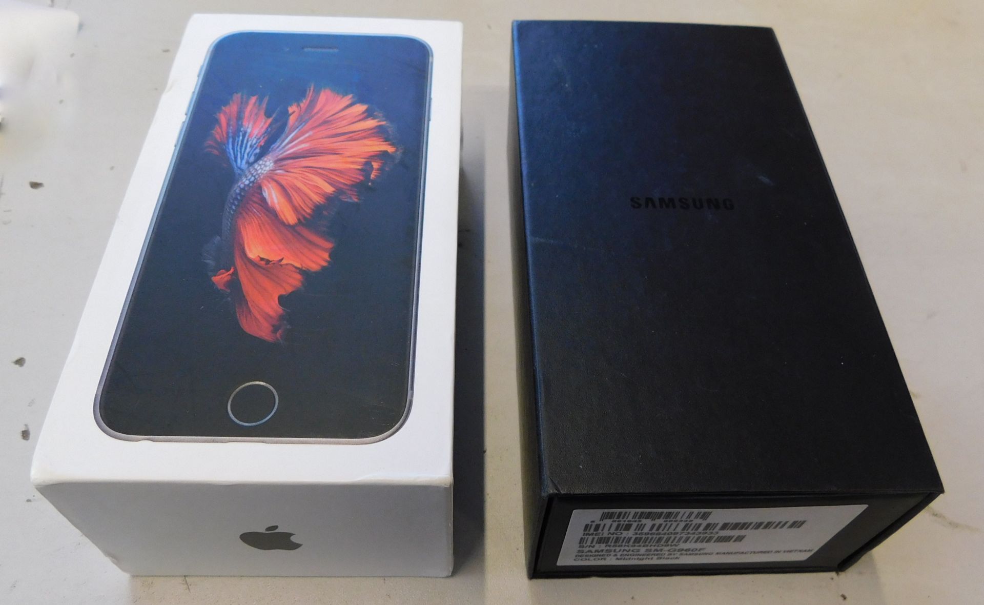 Samsung Galaxy S4 & Apple iPhone 6s (Location: Stockport. Please Refer to General Notes) - Image 3 of 4