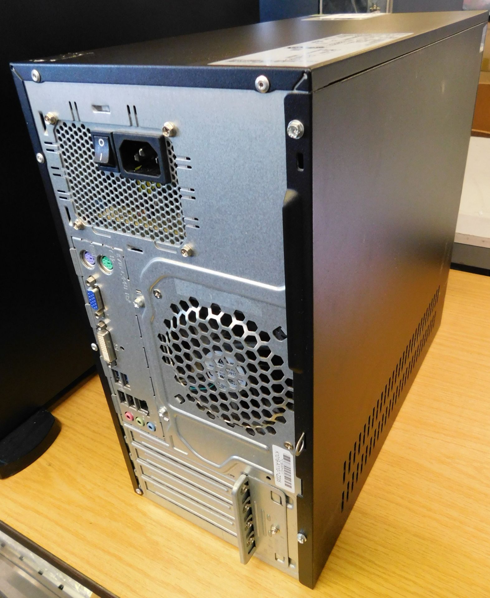 Fujitsu Esprimo P420 E85+ PC (No HDD) (Location: Stockport. Please Refer to General Notes) - Image 3 of 4