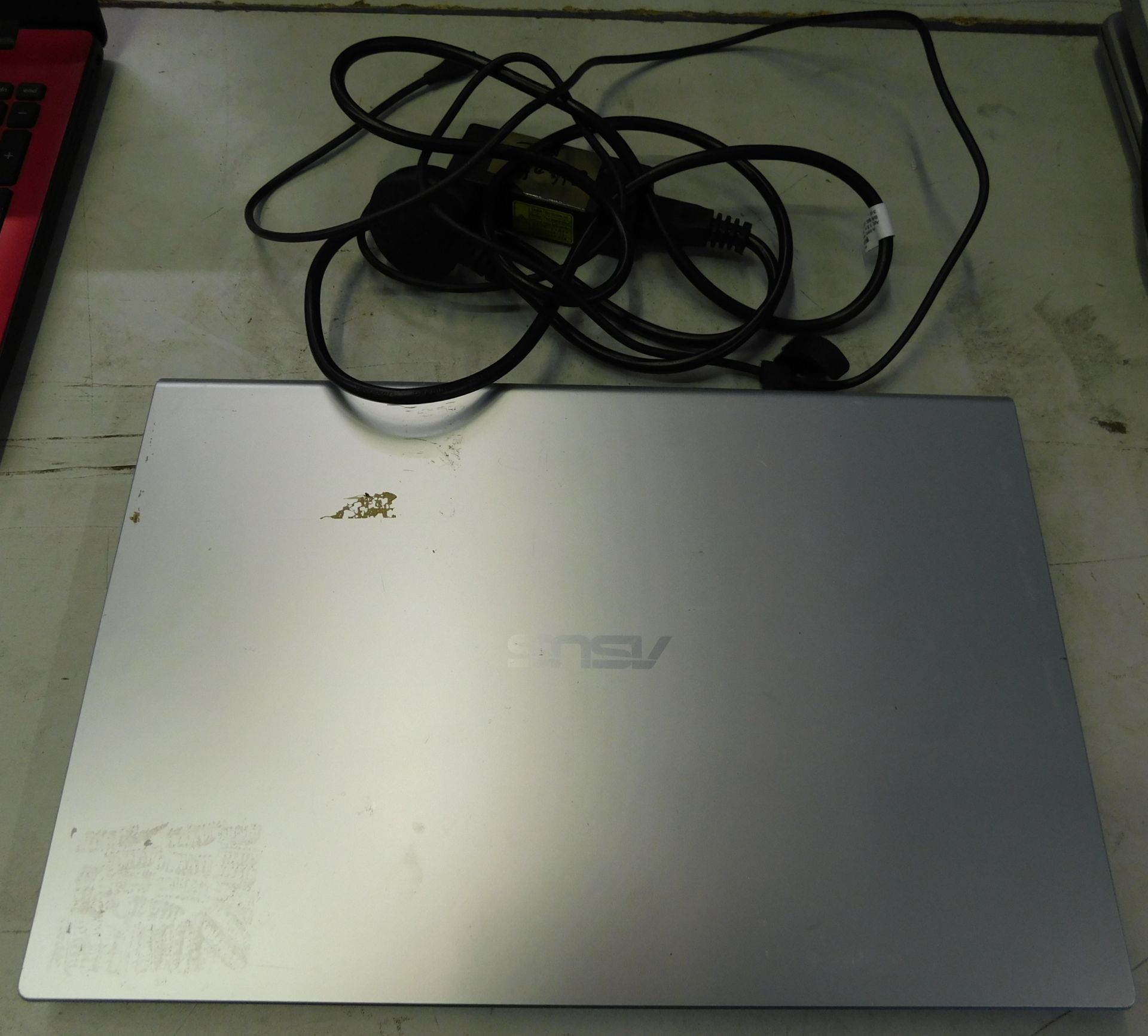 Asus X515J Laptop (No HDD) (Location: Stockport. Please Refer to General Notes) - Image 2 of 4
