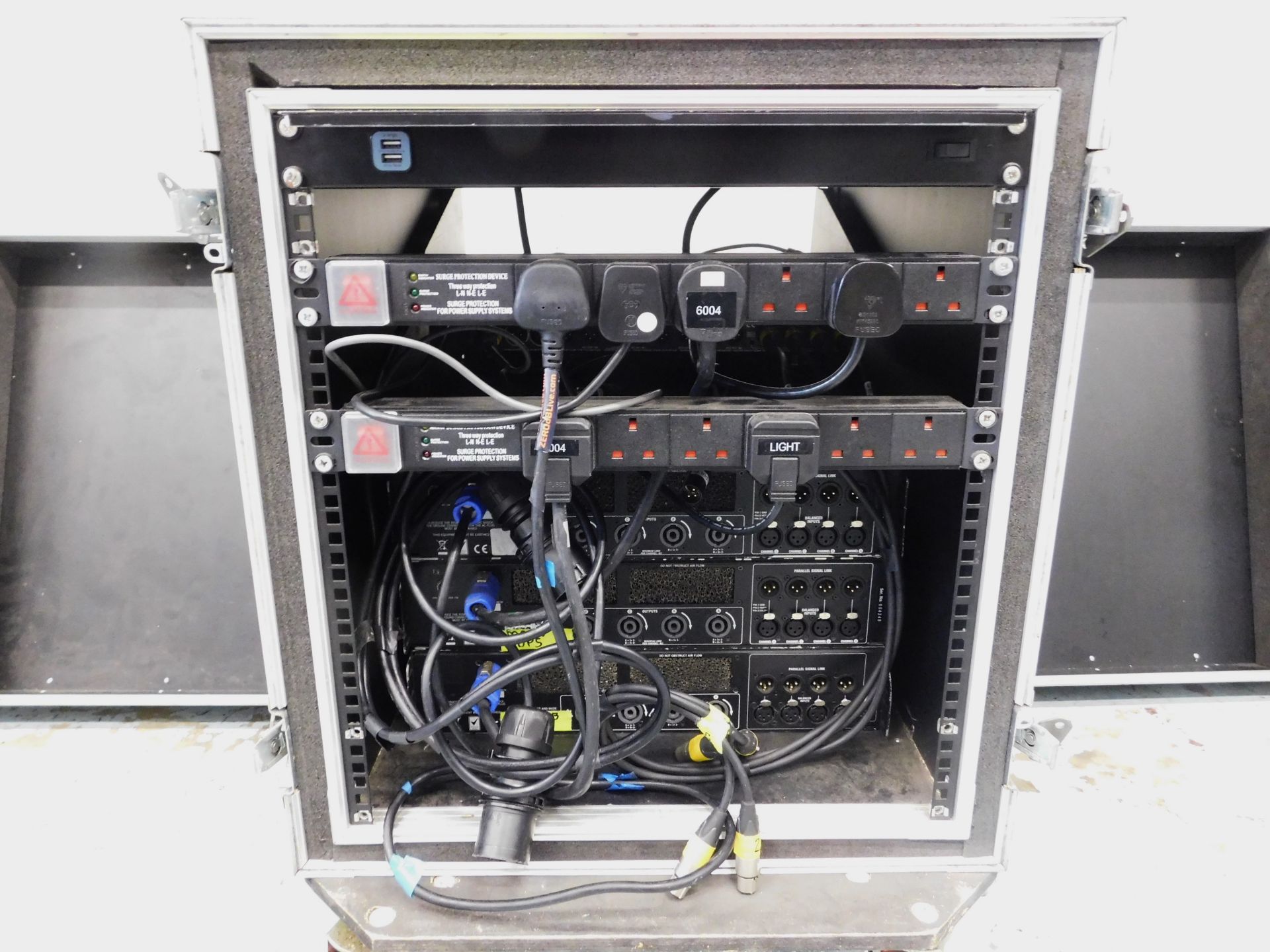 Mobile Flight Case Containing: XTA Electronics DP448 Audio Management System; HK PB-6 Controller - Image 3 of 3