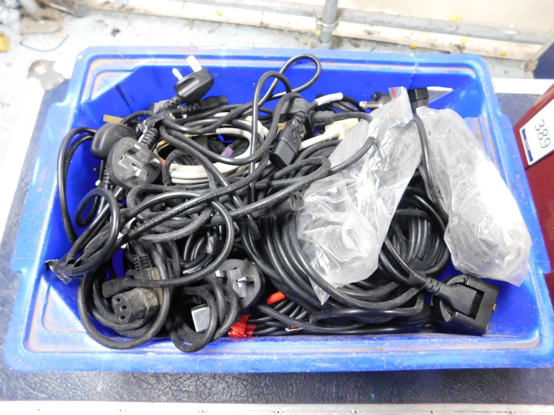 Cable, Power Leads & Contents of Rack (Location: South East London. Please Refer to General Notes) - Image 2 of 4