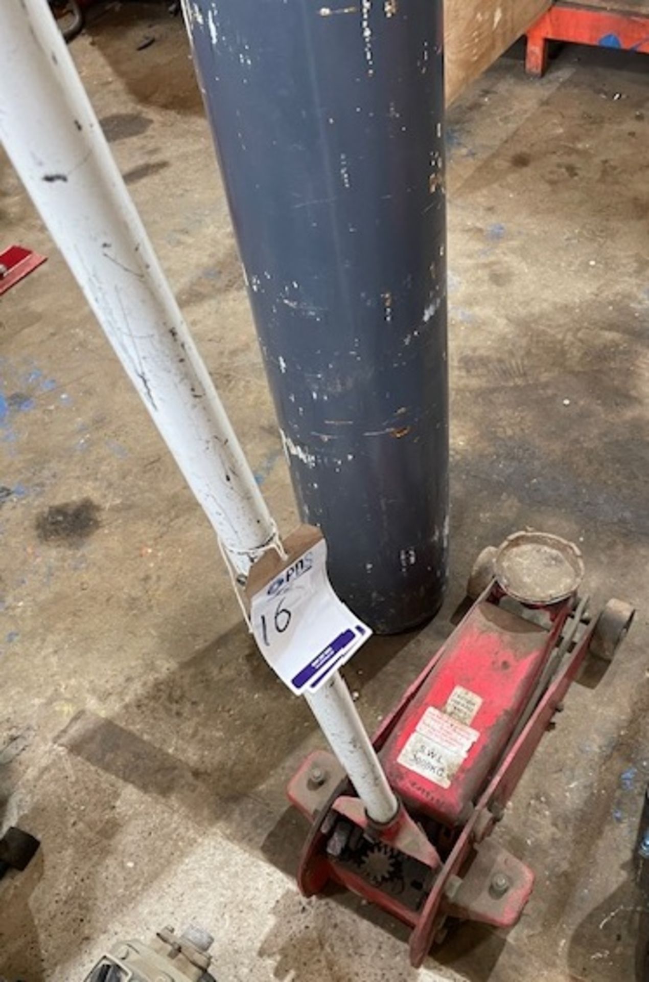 Taskmaster Workshop Trolley Jack, Capacity 3000kg (Location: March, Cambridge. Please Refer to