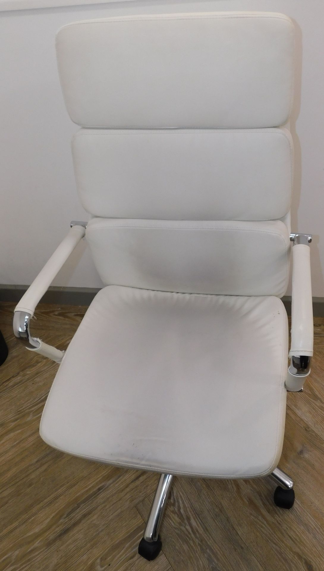 White Laminate, 6 Person Desk, 3,600mm X 1,200mm with White Leather Effect Operators Chair (First - Image 4 of 4