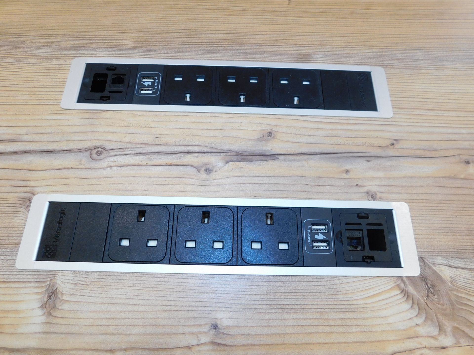 Oak Effect Board Room Table, 2,000mm X 1,200mm with Central Power & Networking Sockets (First Floor) - Bild 4 aus 4