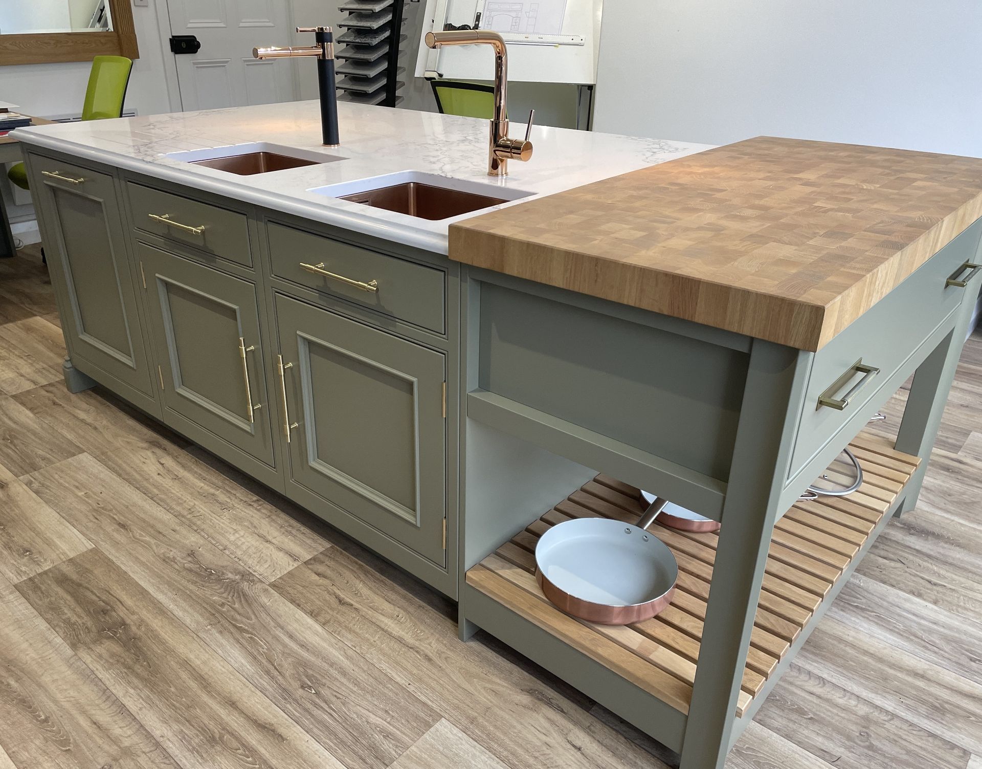 Fitted Kitchen Island Display with 2 Integrated Sinks & 2 Taps (Granite Worktop not included) (