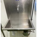 Unitech Knee Operated Handwash Sink (Location: NW London. Please Refer to General Notes)