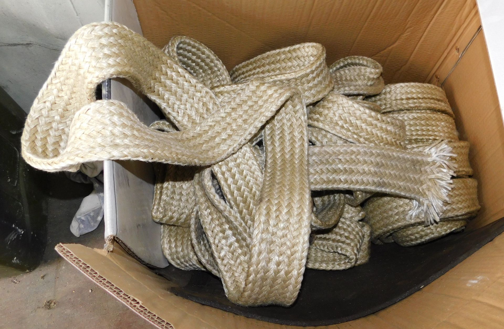 Box of Fibre Lifting Rope (Located Manchester. Please Refer to General Notes)