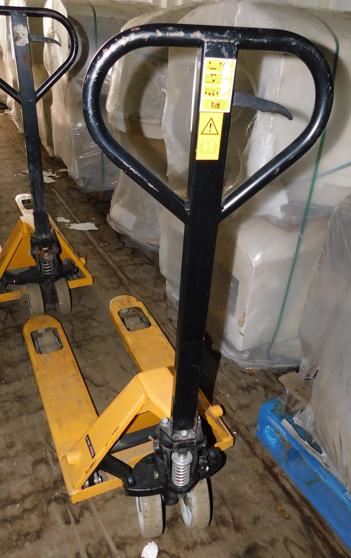 Narrow, Short-Blade Pallet Truck, 2,500kg (Collection Delayed Until Tuesday 16th April) (Located - Image 2 of 2