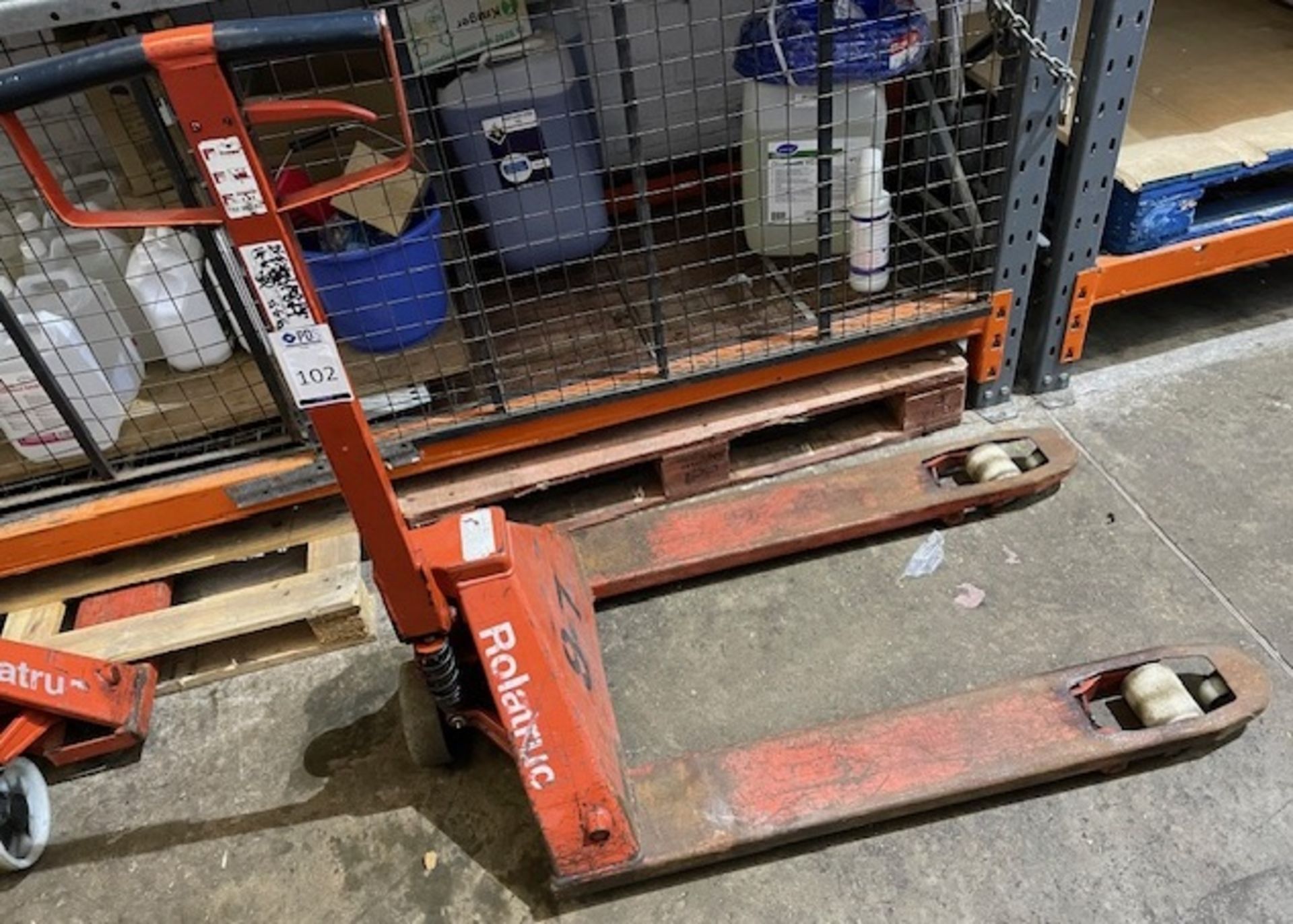 BT Rolatruc Hydraulic Wide Fork Pallet Truck (Location: NW London. Please Refer to General Notes)