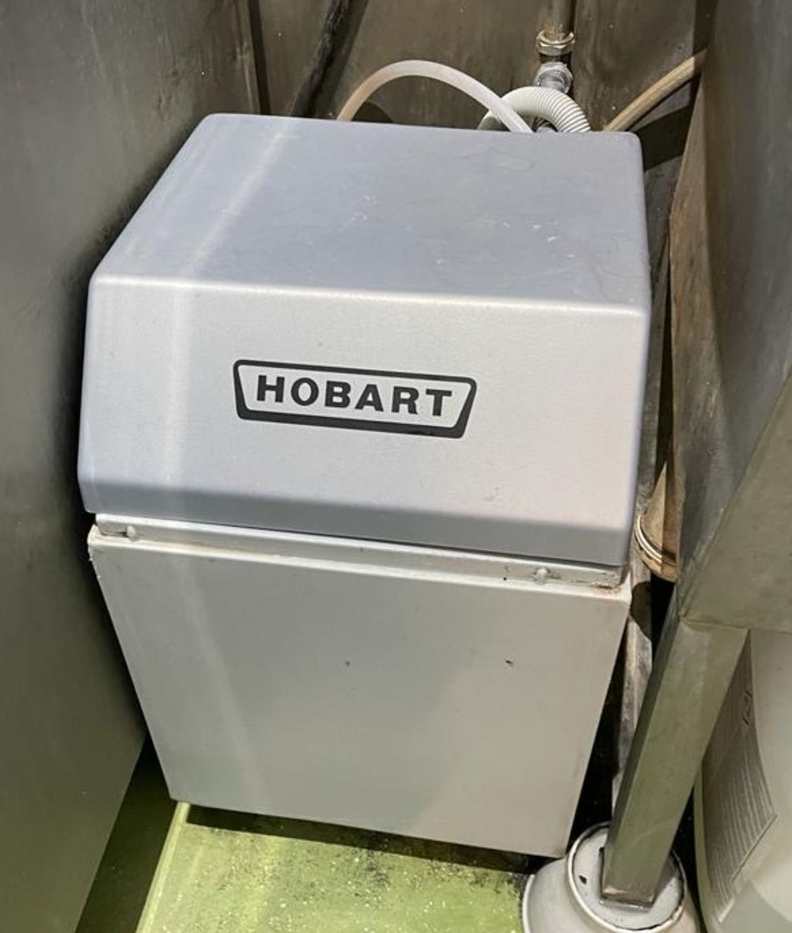 Hobart Double Commercial Dishwasher with Water Softener (Location: NW London. Please Refer to - Bild 3 aus 3