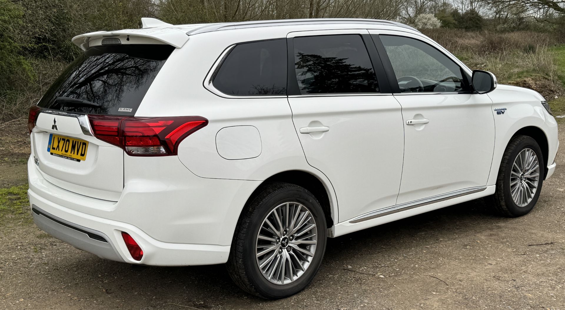 Mitsubishi Outlander Estate, 2.4 PHEV Dynamic (Auto), Registration LX70 MVD, First Registered 28th - Image 4 of 26