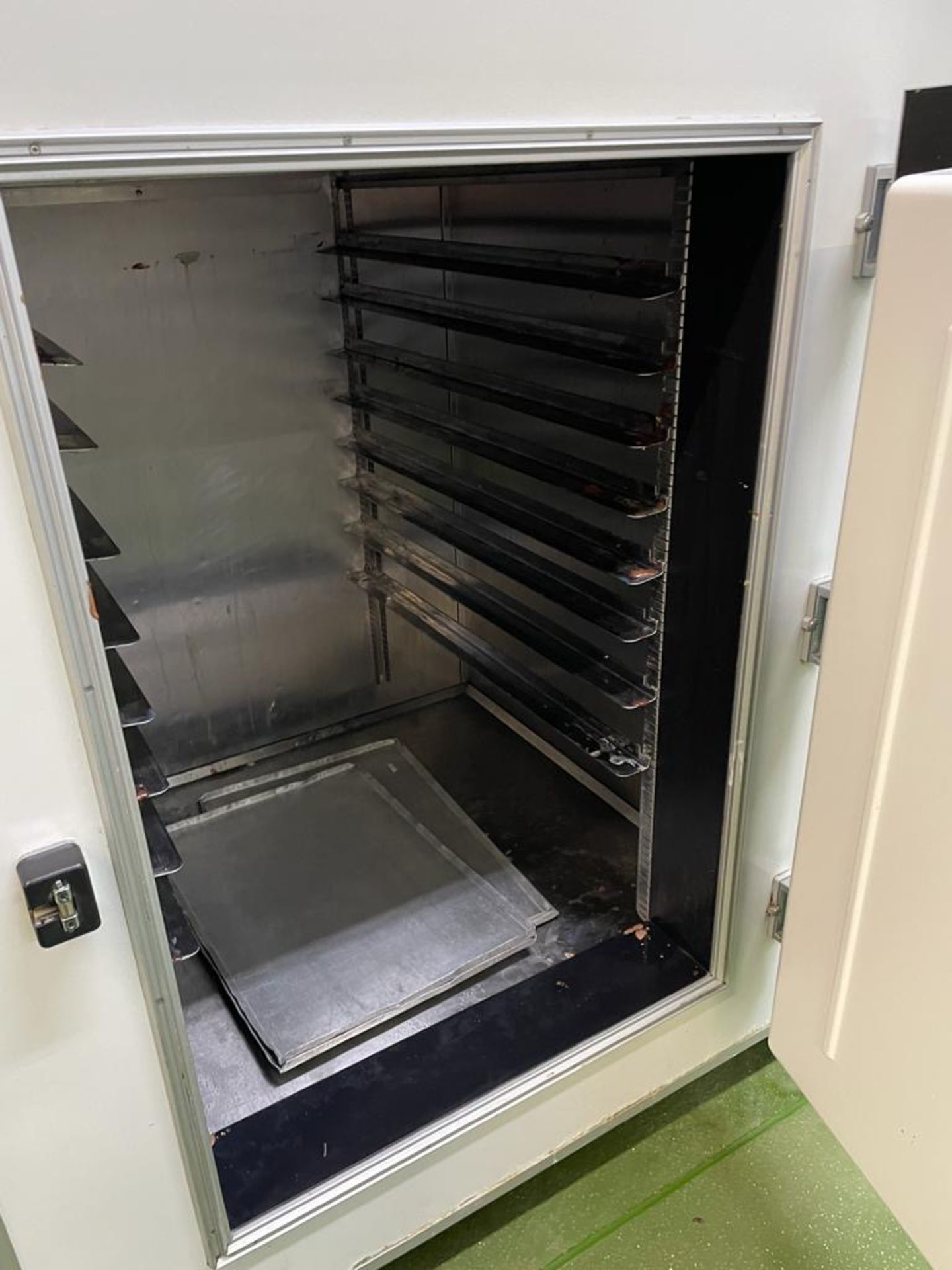 Koma Monocell Model H3 3 Door Blast Freezer, Serial Number PO3109904-1.1, 2012 With Compressor (On - Image 3 of 6